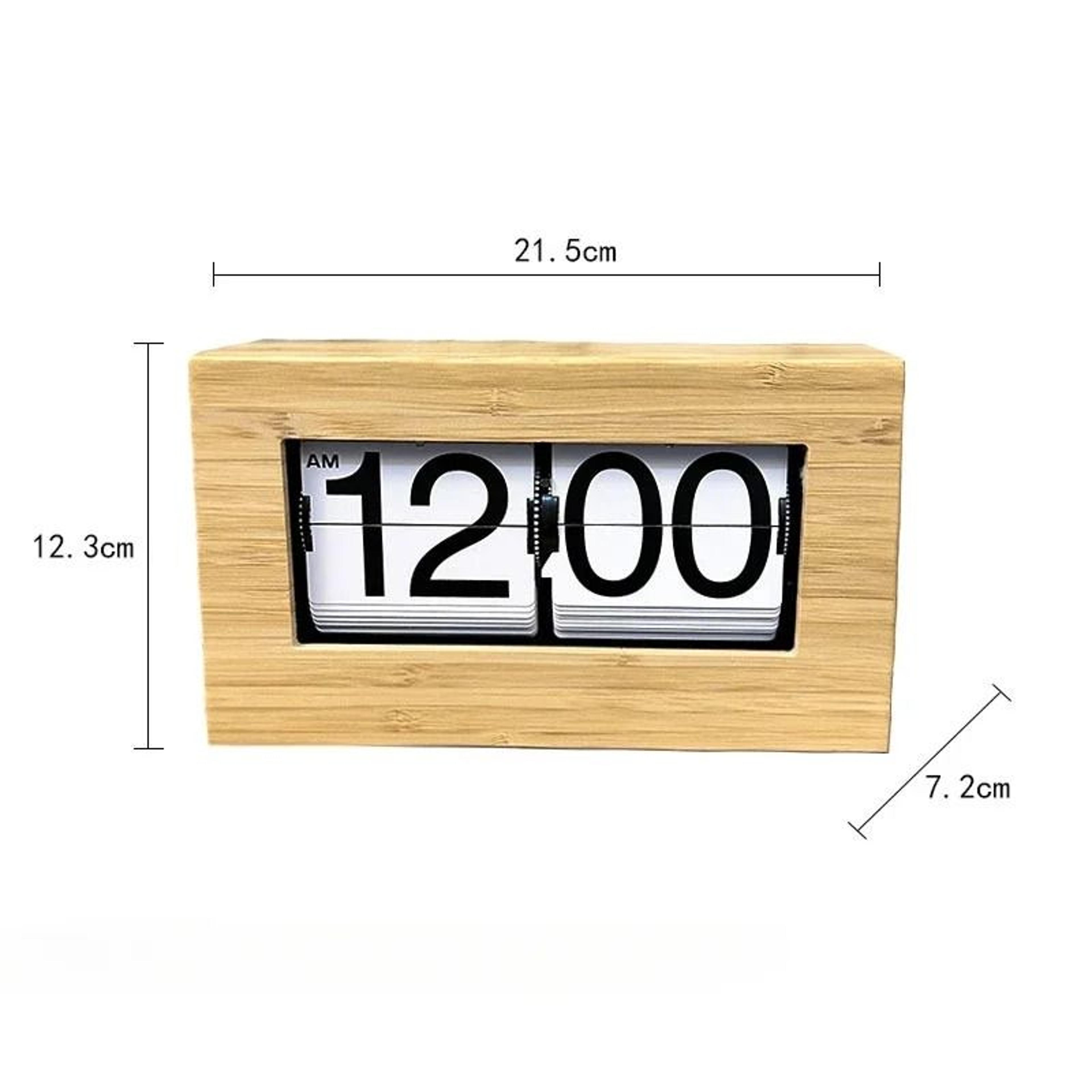 Wooden Retro Flip Desk Clock With Automatic Page Turning 3