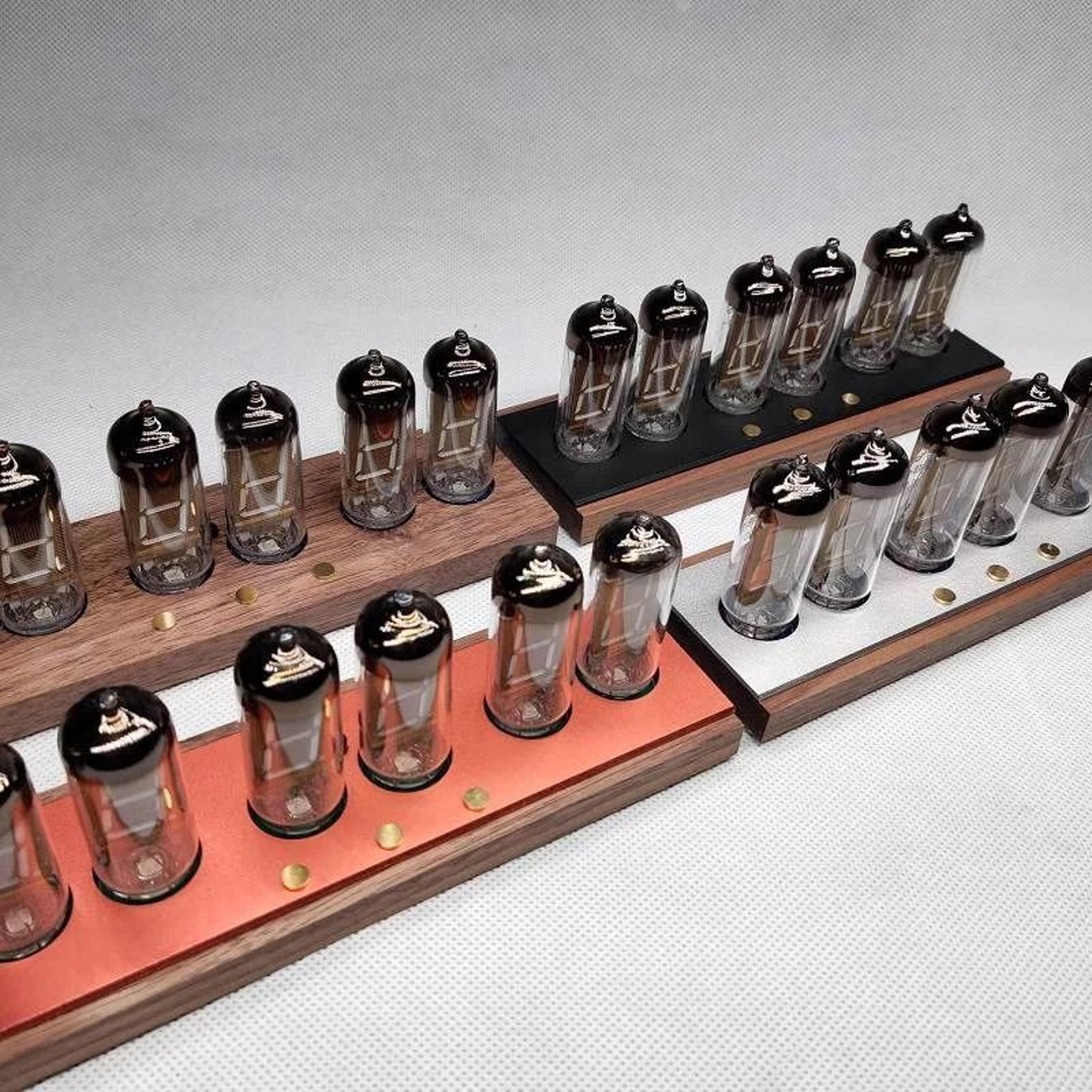 IV11 VFD Tube Clock With LED Backlight And Retro Wood Base 6