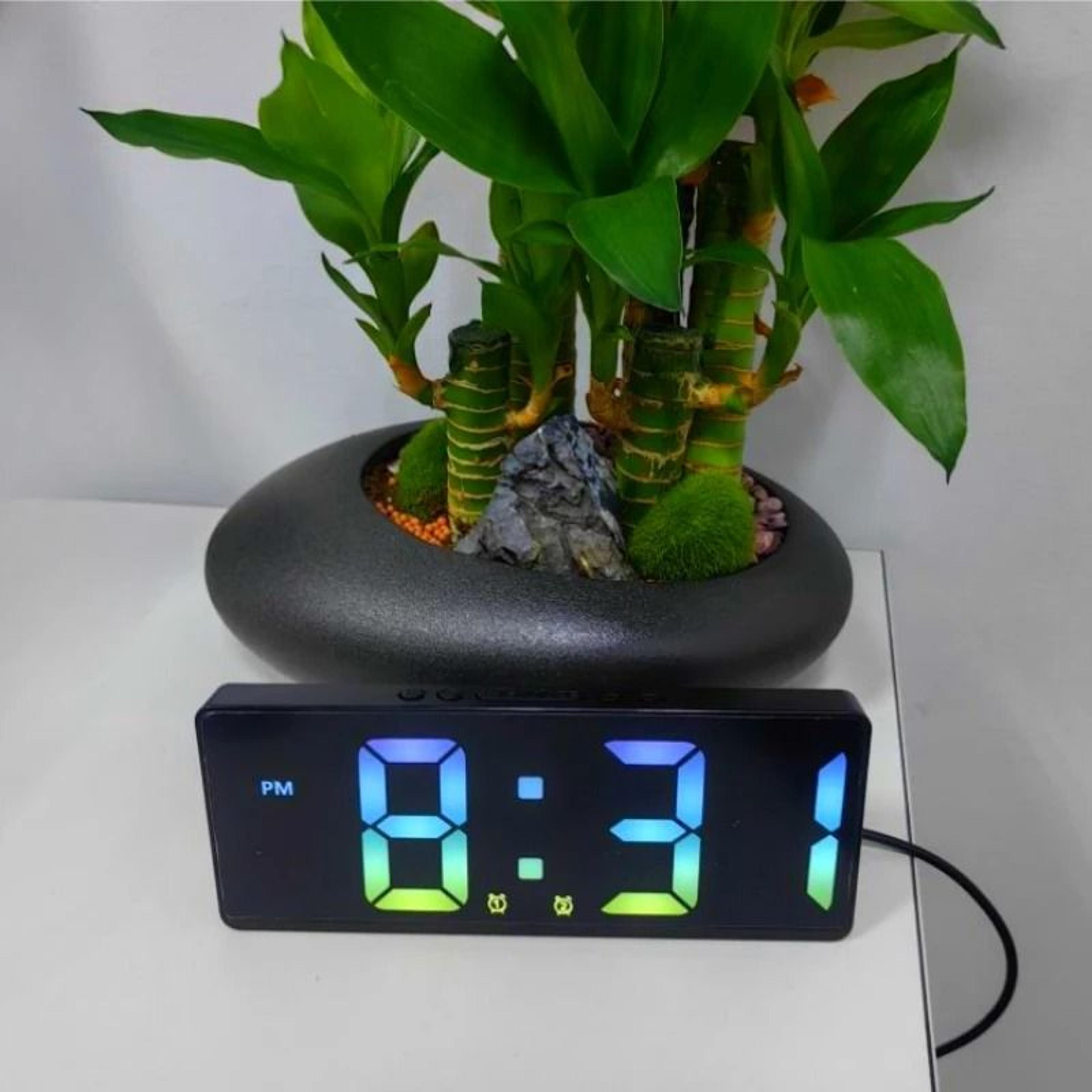 Voice Control LED Digital Alarm Clock With Temperature And Snooze 15