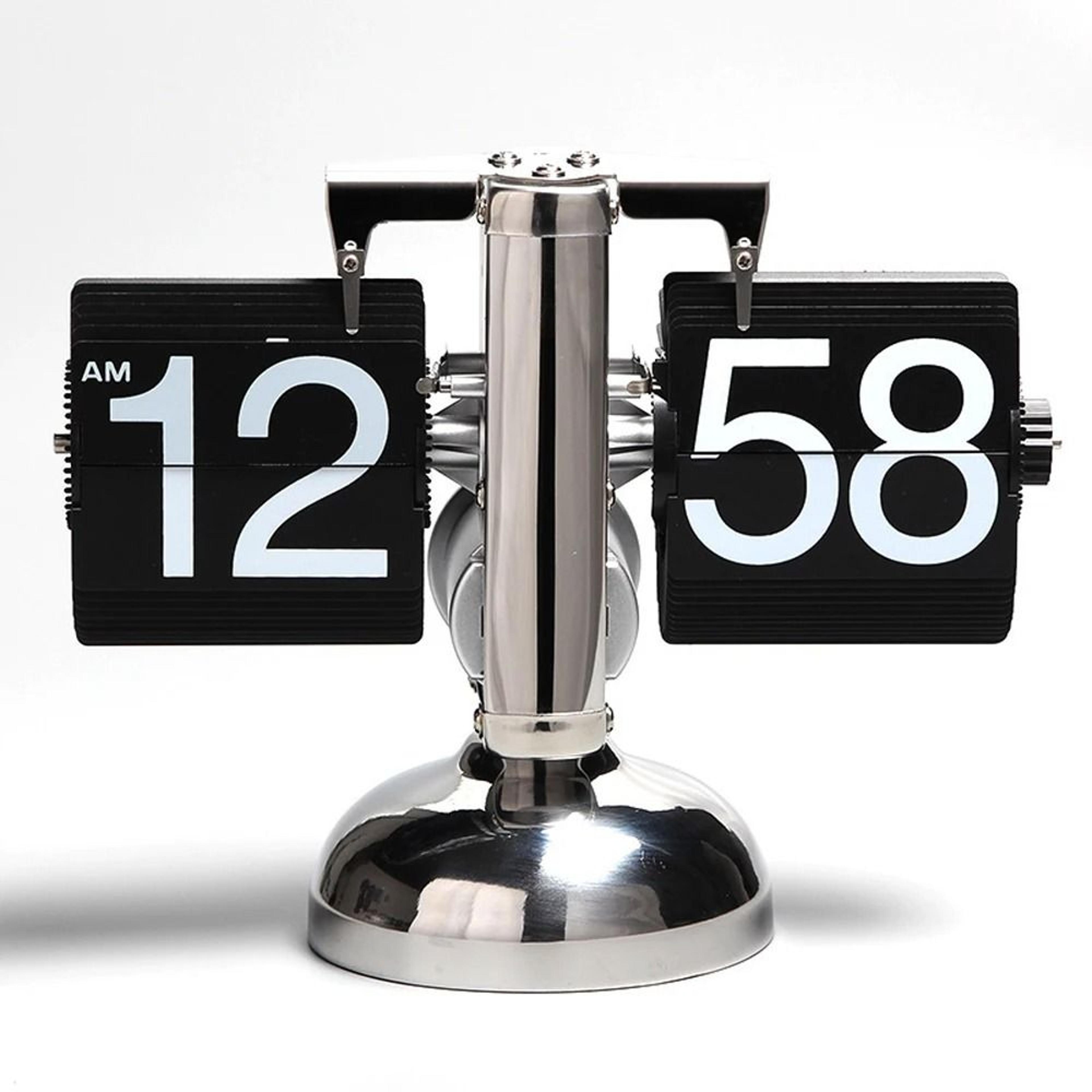 Retro Automatic Flip Desk Clock With Metal Frame 0