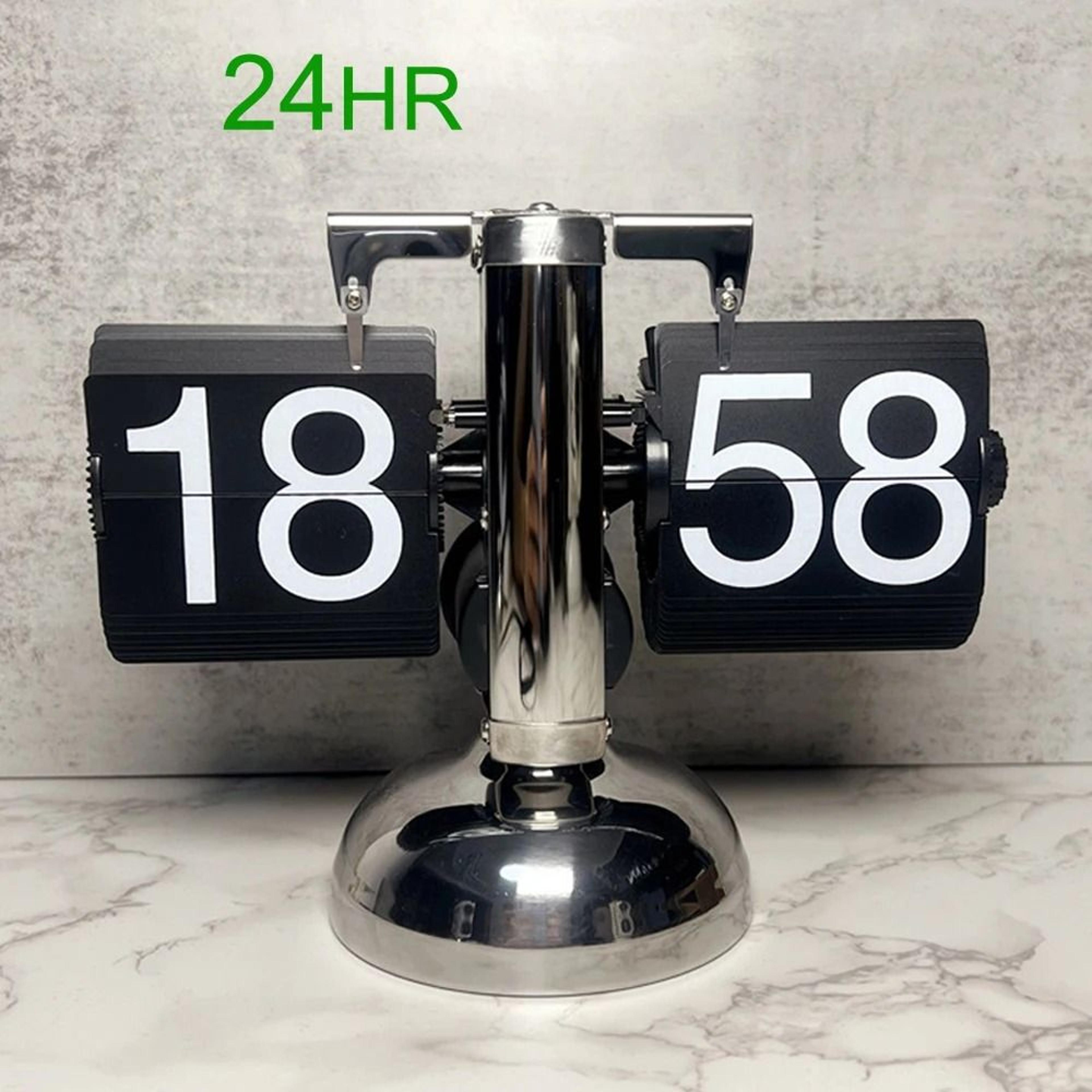 Retro Automatic Flip Desk Clock With Metal Frame 9