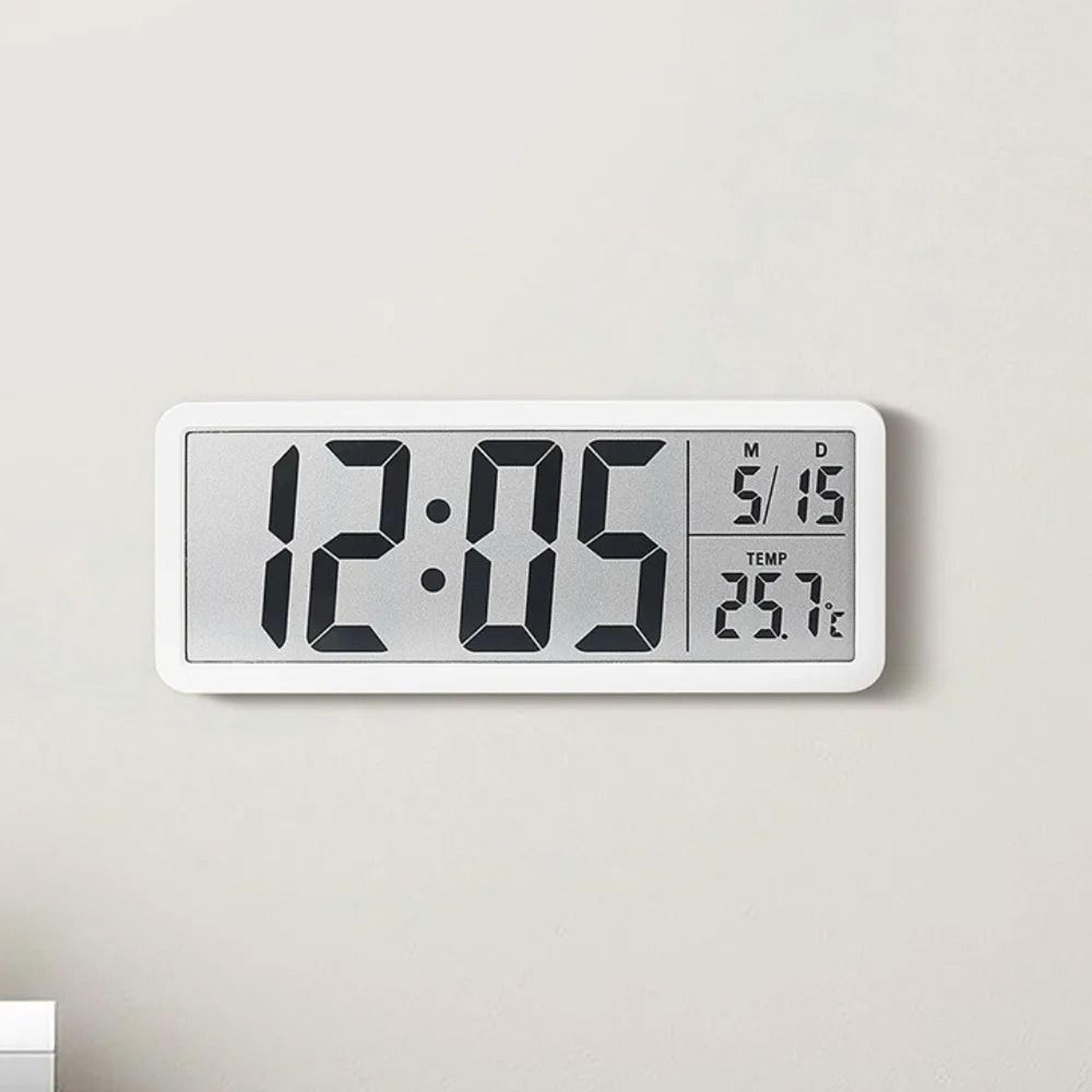 Large LCD Digital Wall Clock With Temperature Humidity And Calendar Display 10