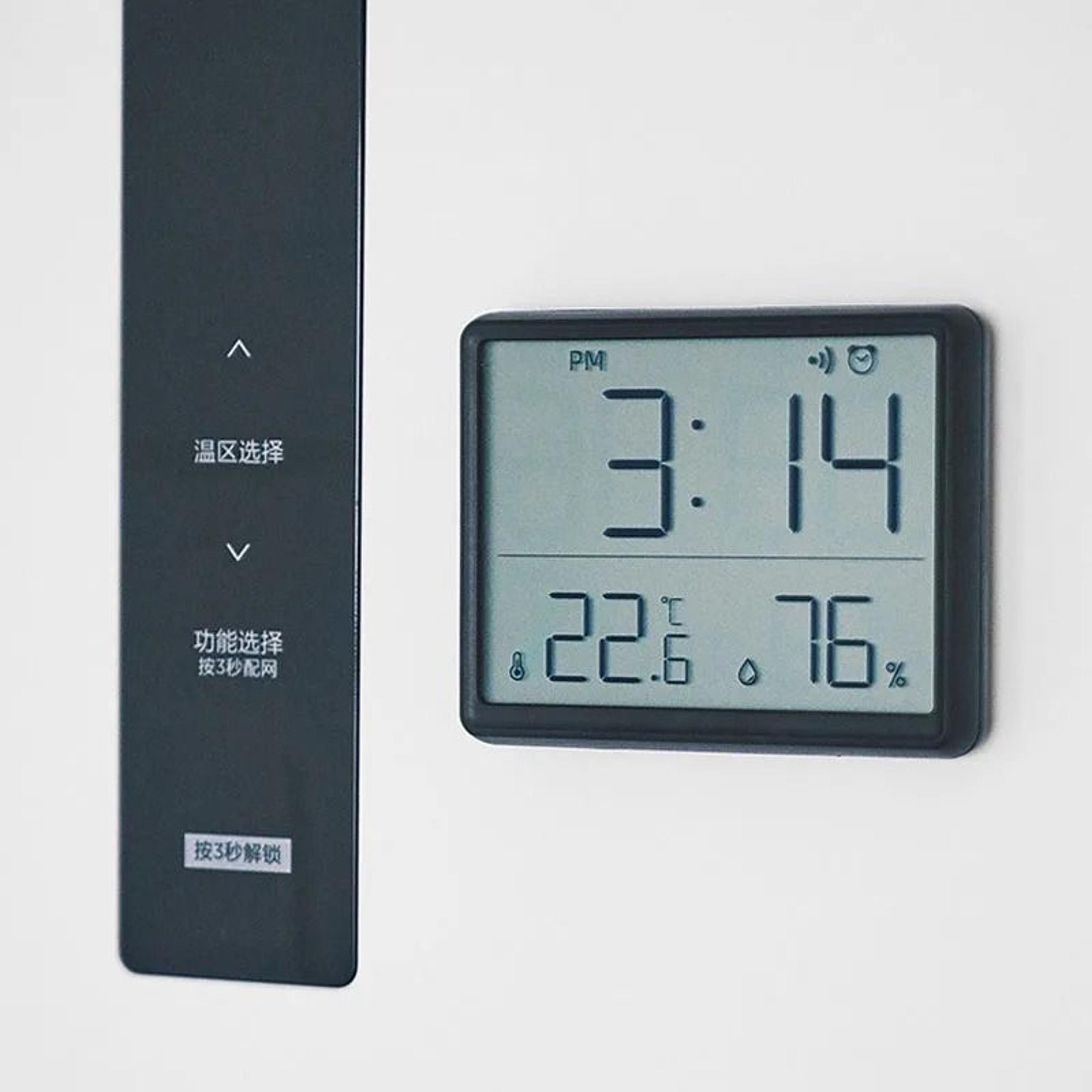 Digital Temperature Hygrometer Clock With Magnetic LCD Display 5