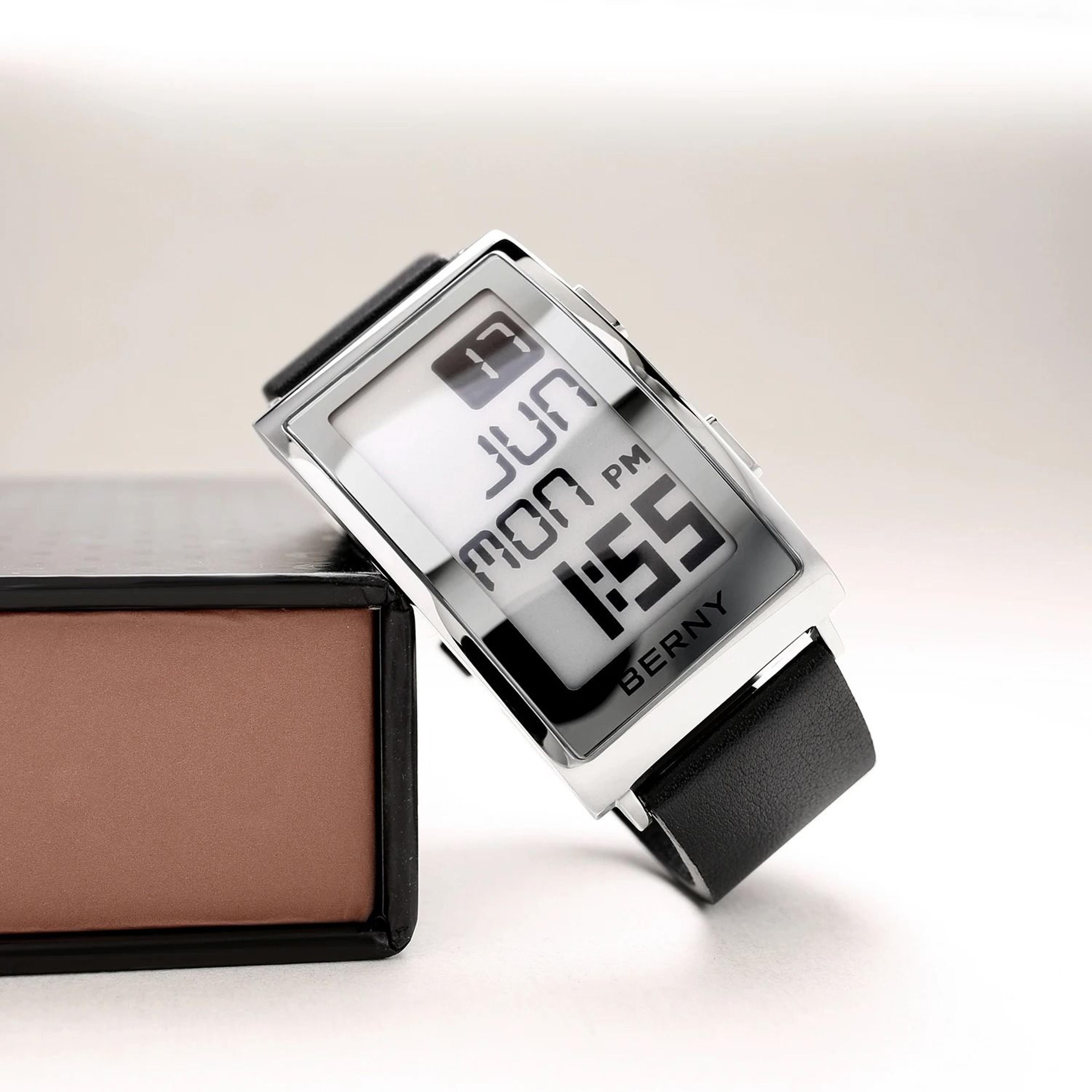 Modern Digital Watch For Men With Ink Display And Leather Strap 6