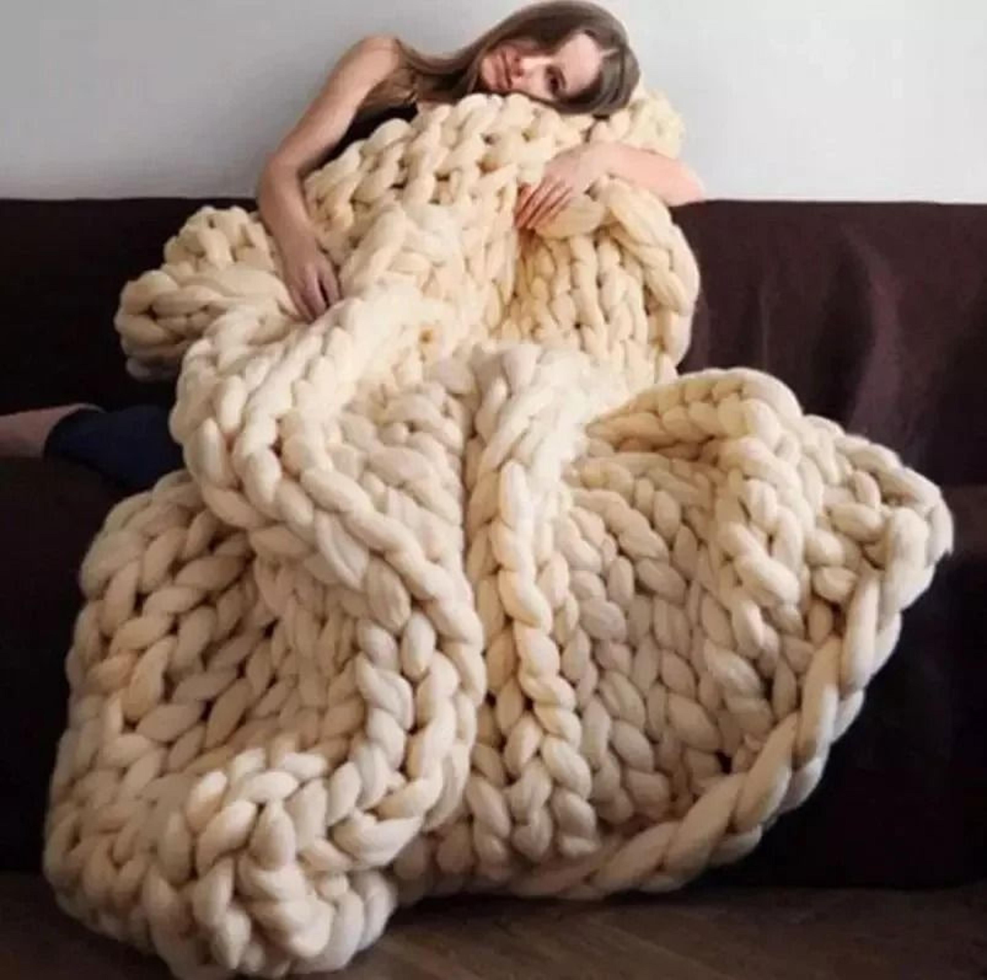Chunky Knit Weighted Blanket Soft Breathable Queen Size Throw 5