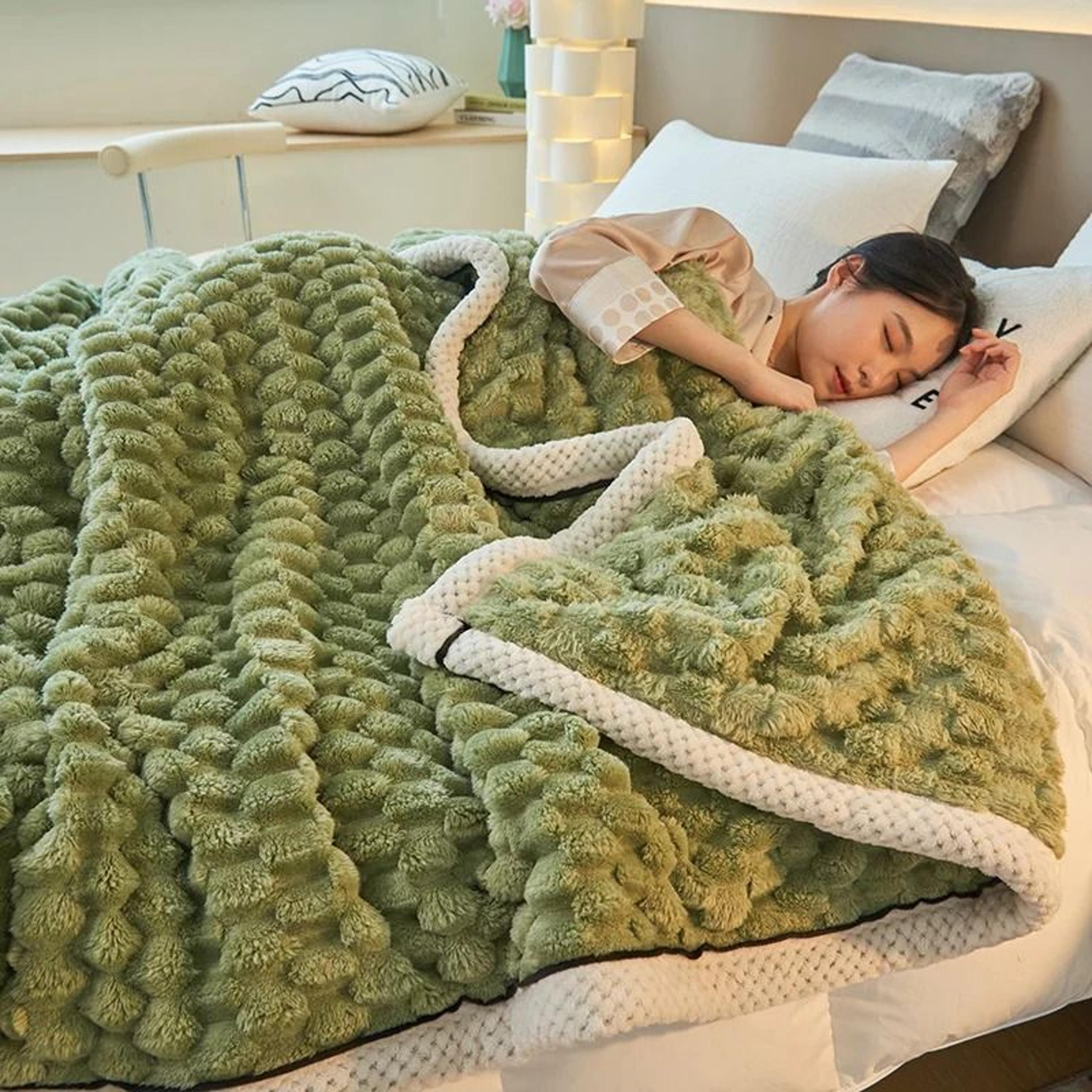 Soft Coral Velvet Blanket Warm Fluffy Bed And Sofa Throw 5
