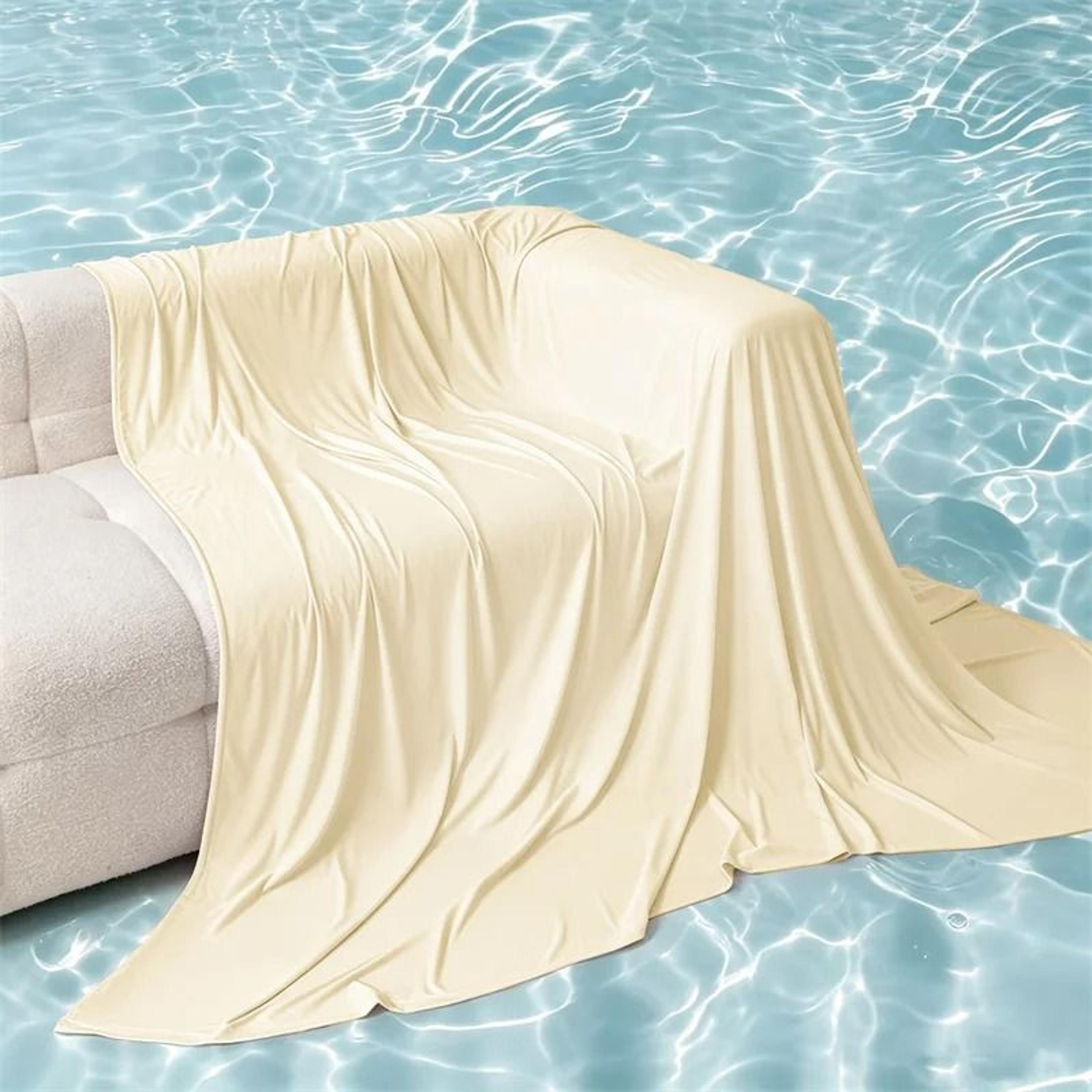 Ultra Thin Cooling Summer Blanket Soft Breathable Bed Quilt 3