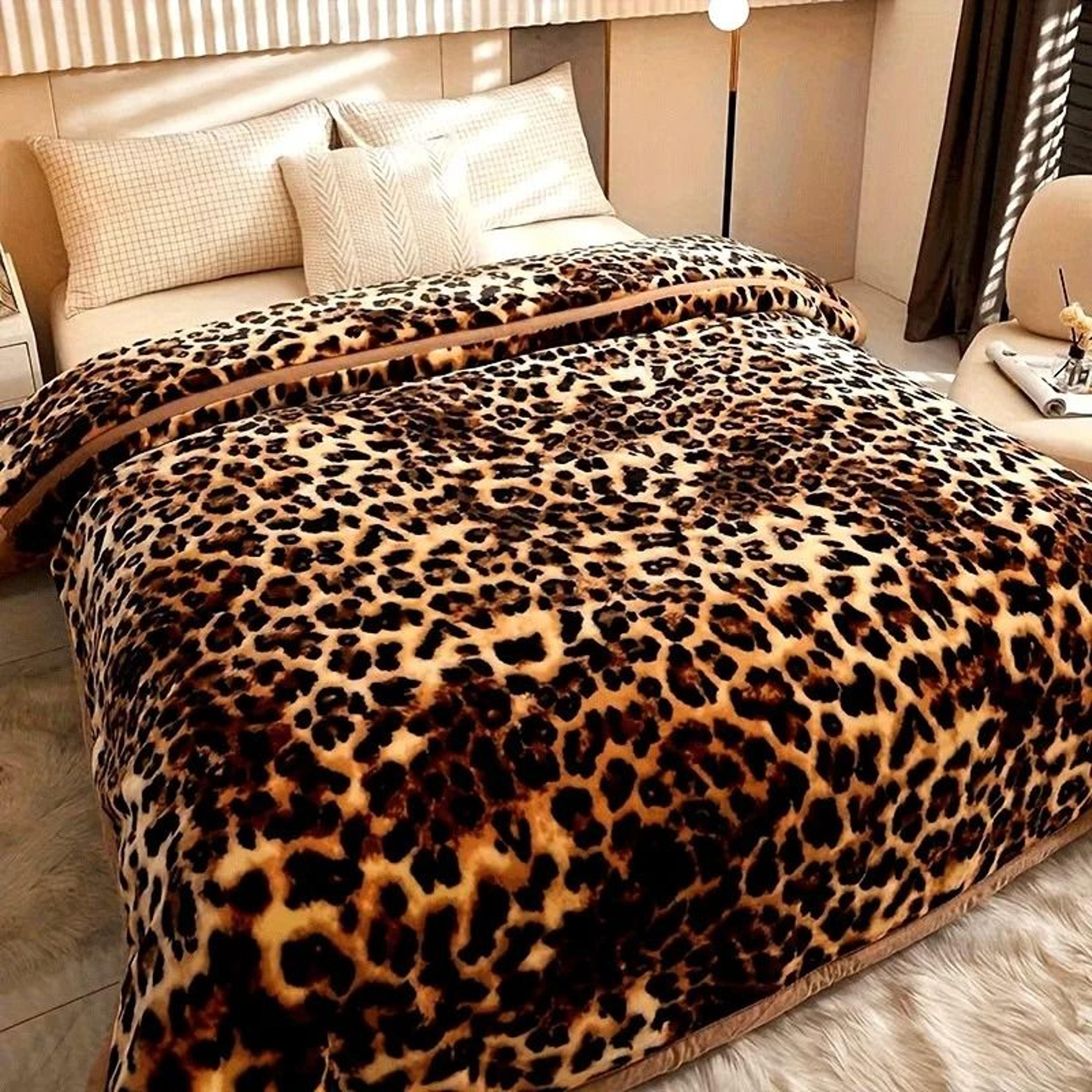 Luxury Leopard Plush Winter Blanket Thick Warm Queen Bed Comforter 6