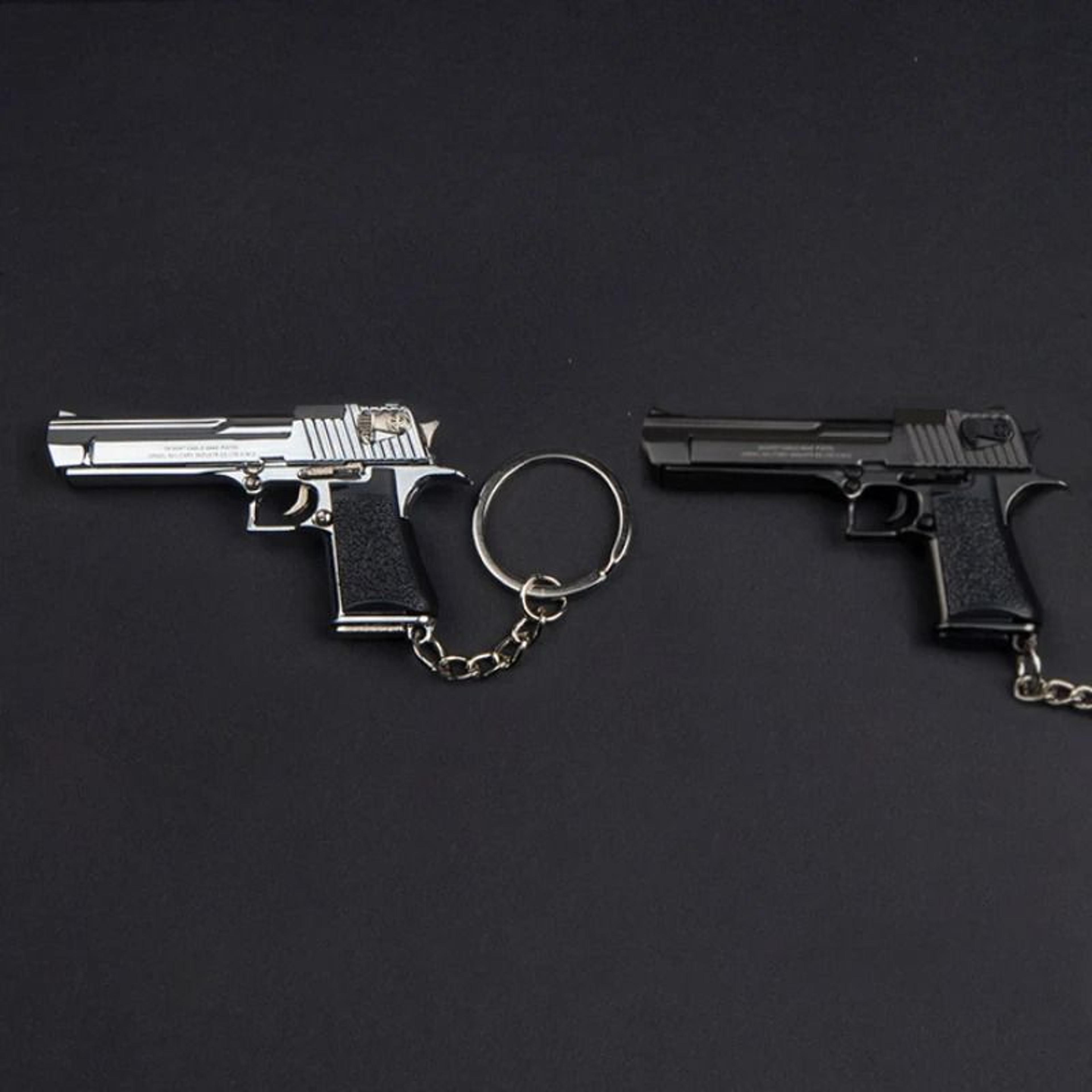 DesertEdge Alloy Pistol Keychain With Miniature Collector Model Detail 6