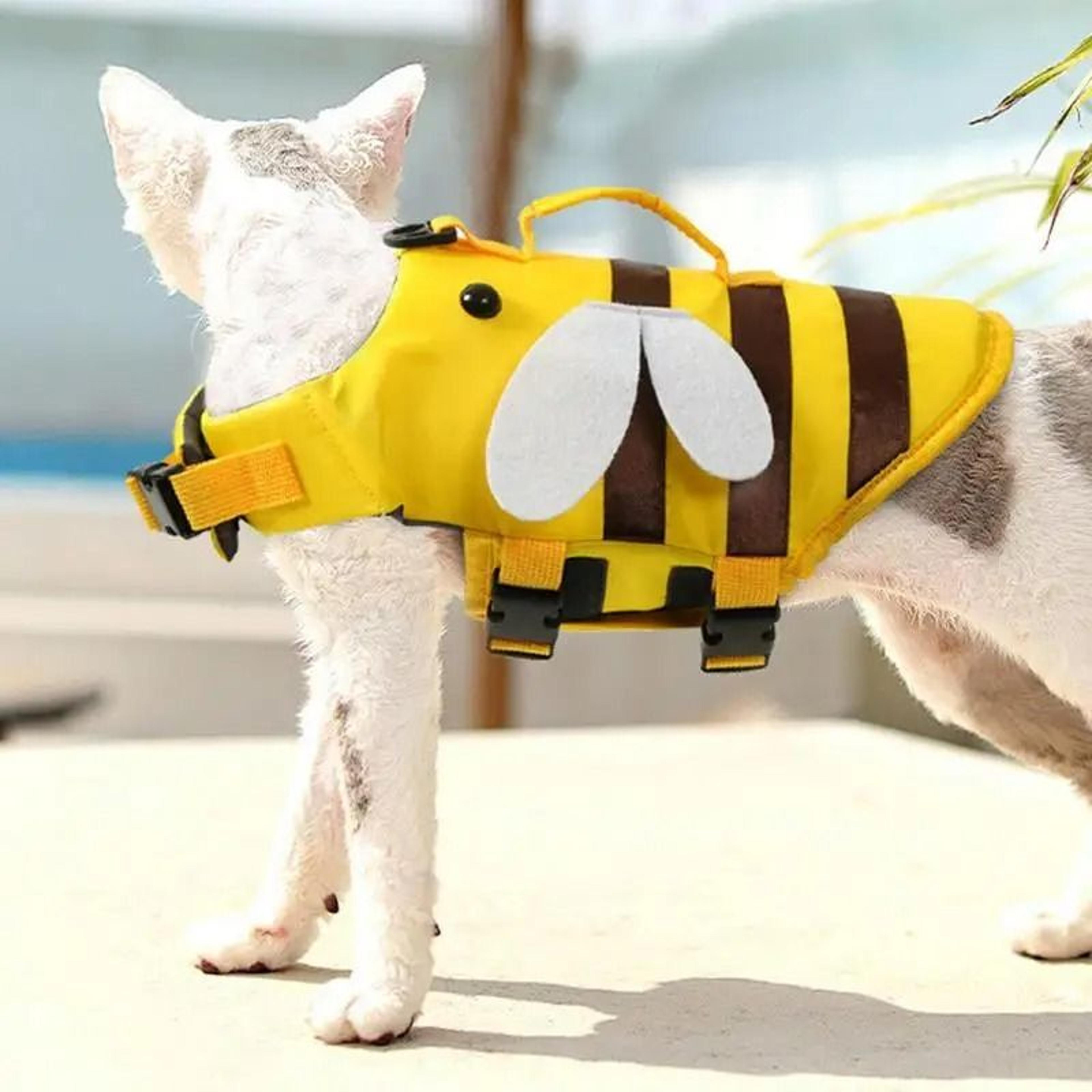 Adjustable Dog Life Vest Ripstop Waterproof Swim Jacket With Rescue Handle 4