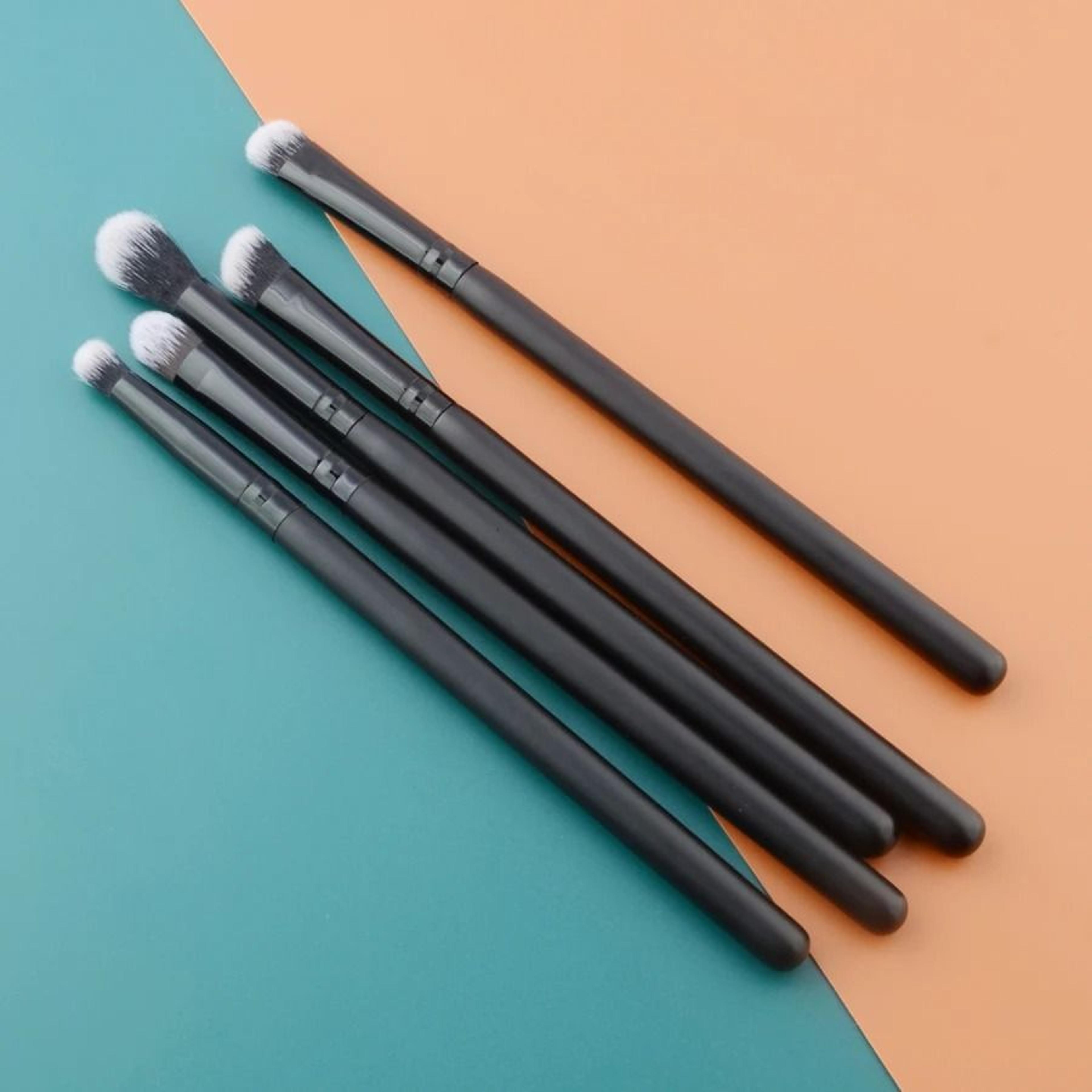 5 PC Eyeshadow Brush Set Black Smudge Crease Blending Eye Makeup Brushes 3