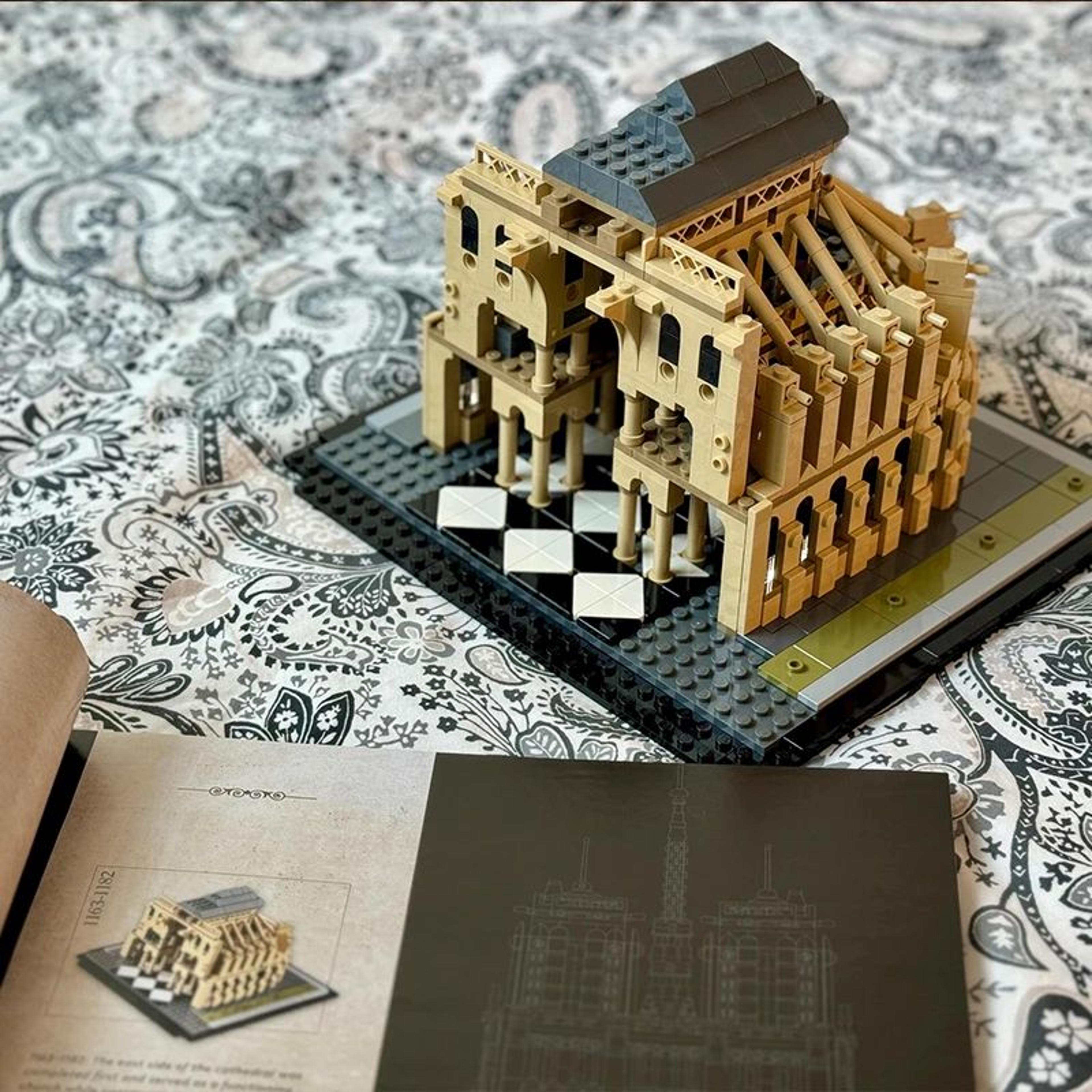 NotreDame De Paris Architectural Building Set  4383 Piece Collectible Model Kit For Adults 1
