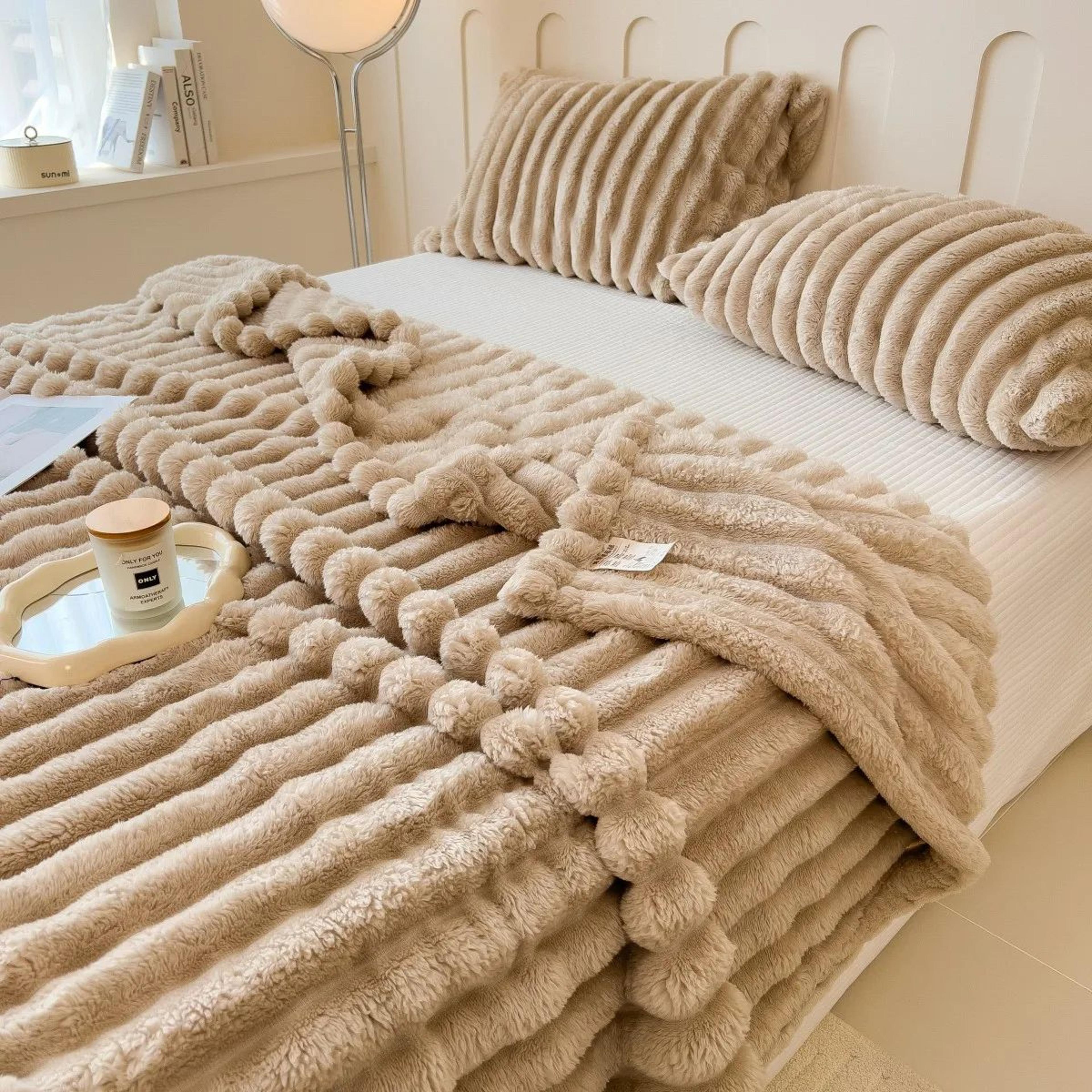 Thick Striped Multifunctional Blanket  Cozy MultiPurpose Blanket For Bed Sofa  Pets 8