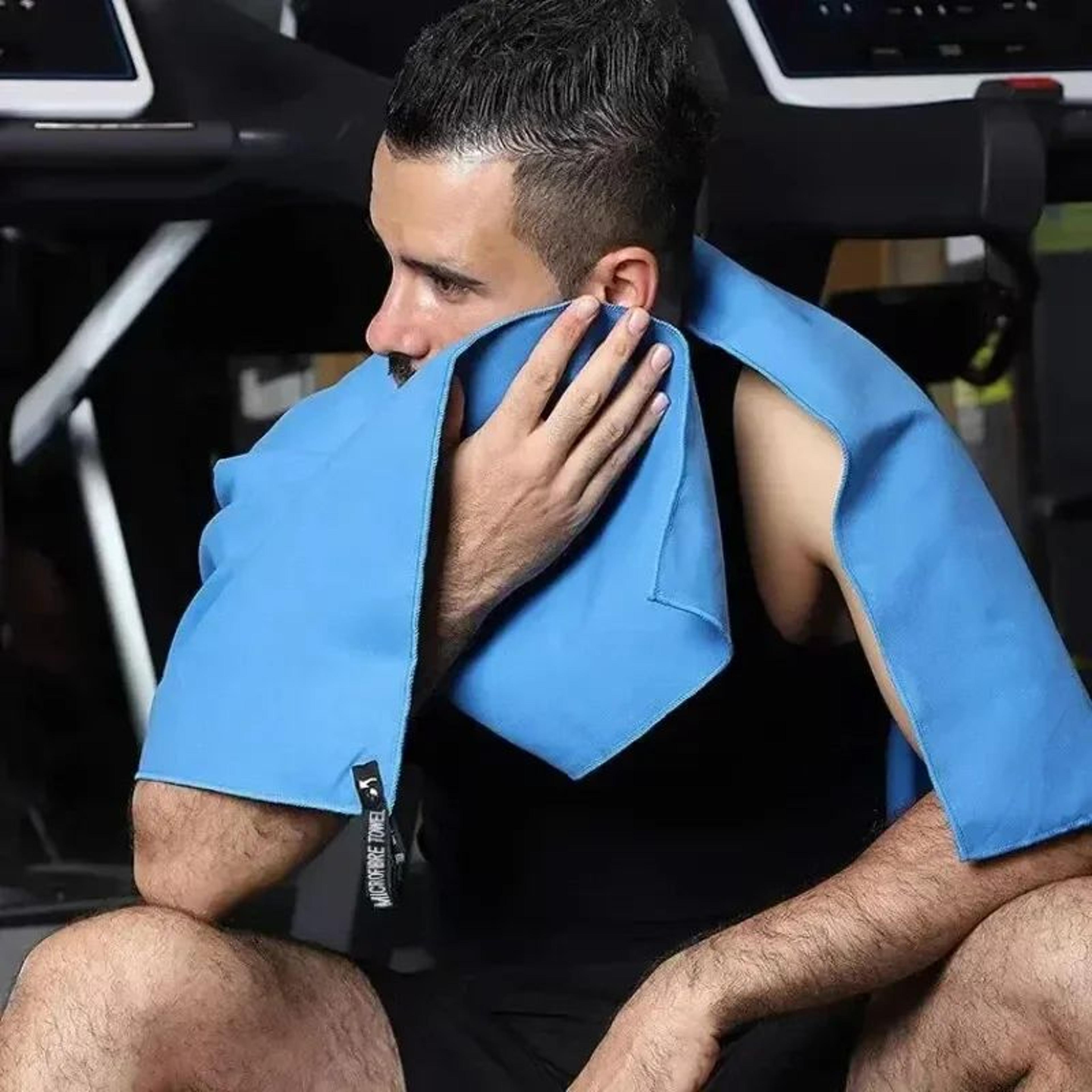 SwiftDry QuickDry Sports Towel  Lightweight Microfiber Gym  Travel Towel 1