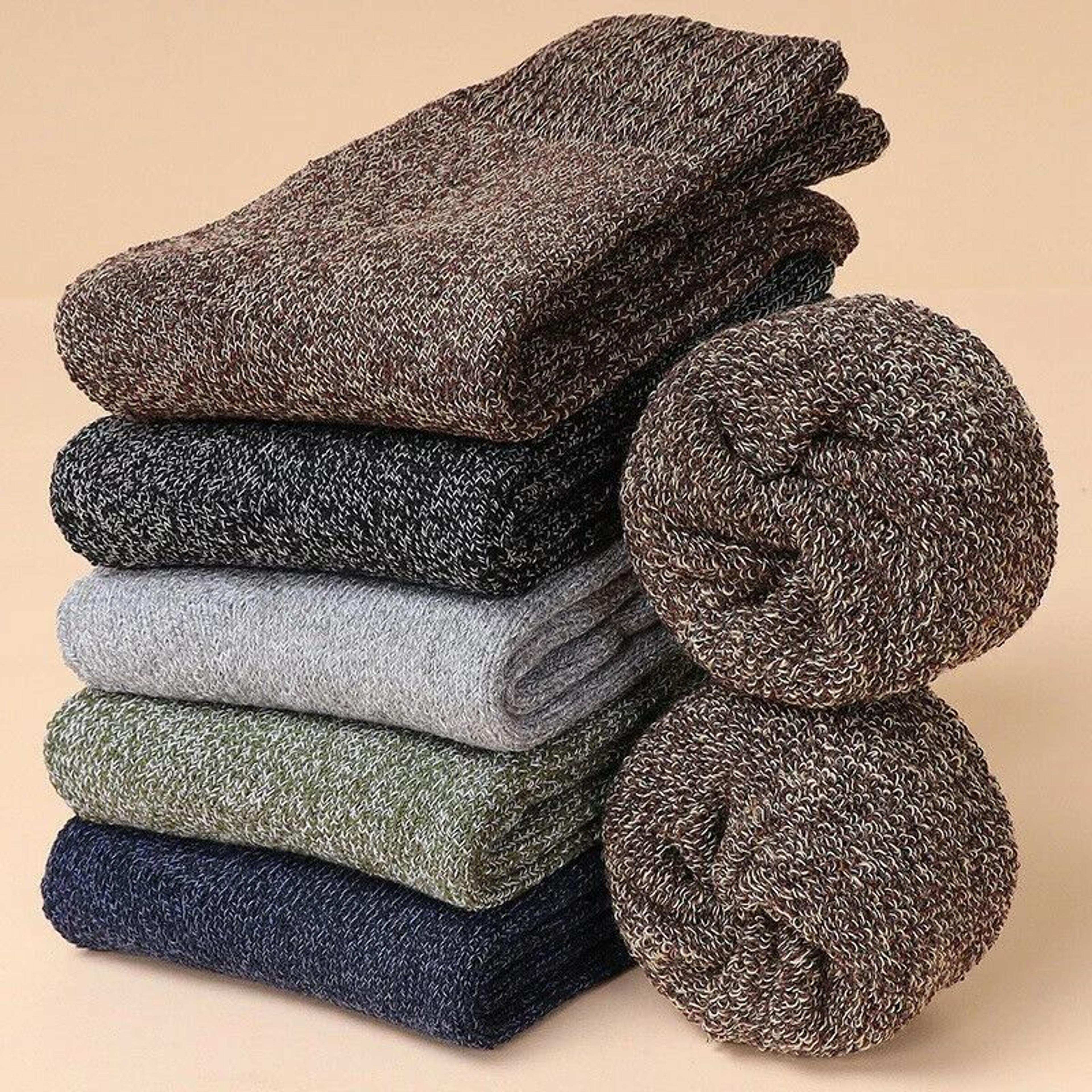FrostGuard Winter Thermal Socks  Extra Thick Warm Socks For Men  Women 5 Pairs 4