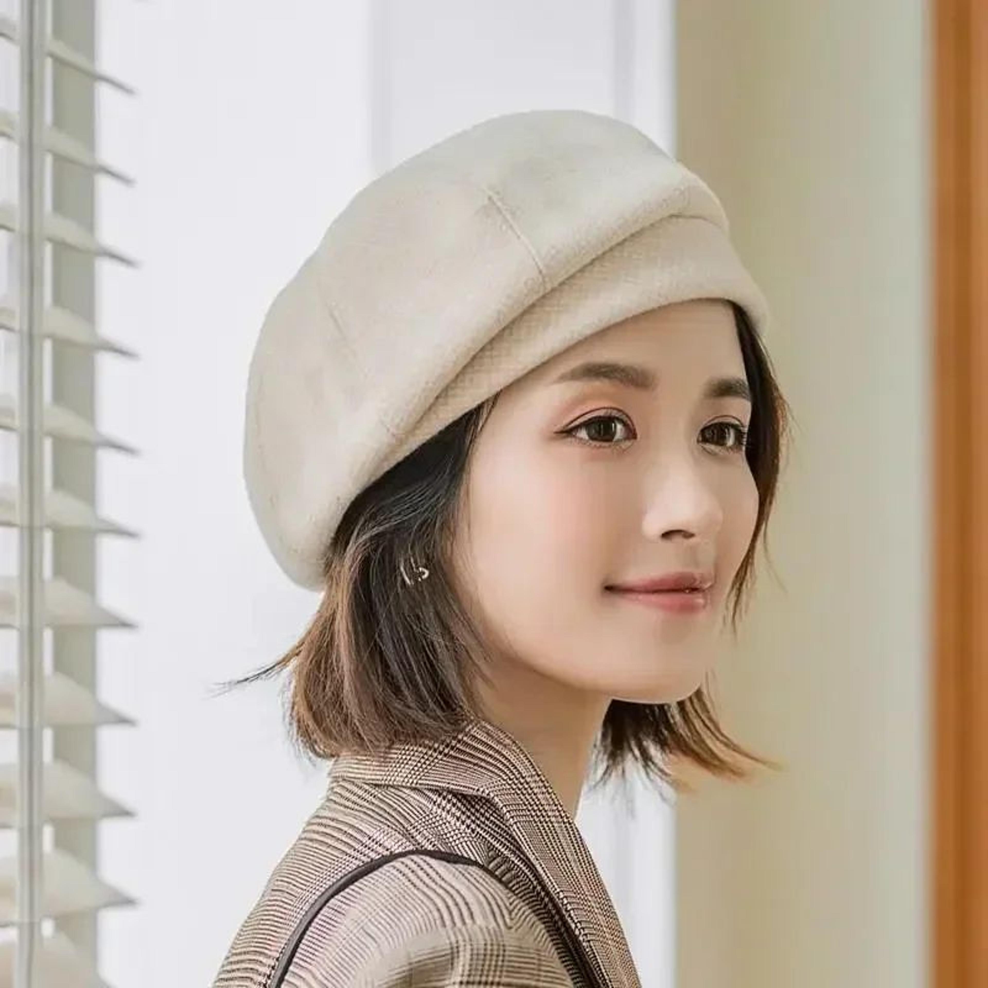 Classic Houndstooth Beret  Chic Women Beret Hat In KoreanInspired British Style 5