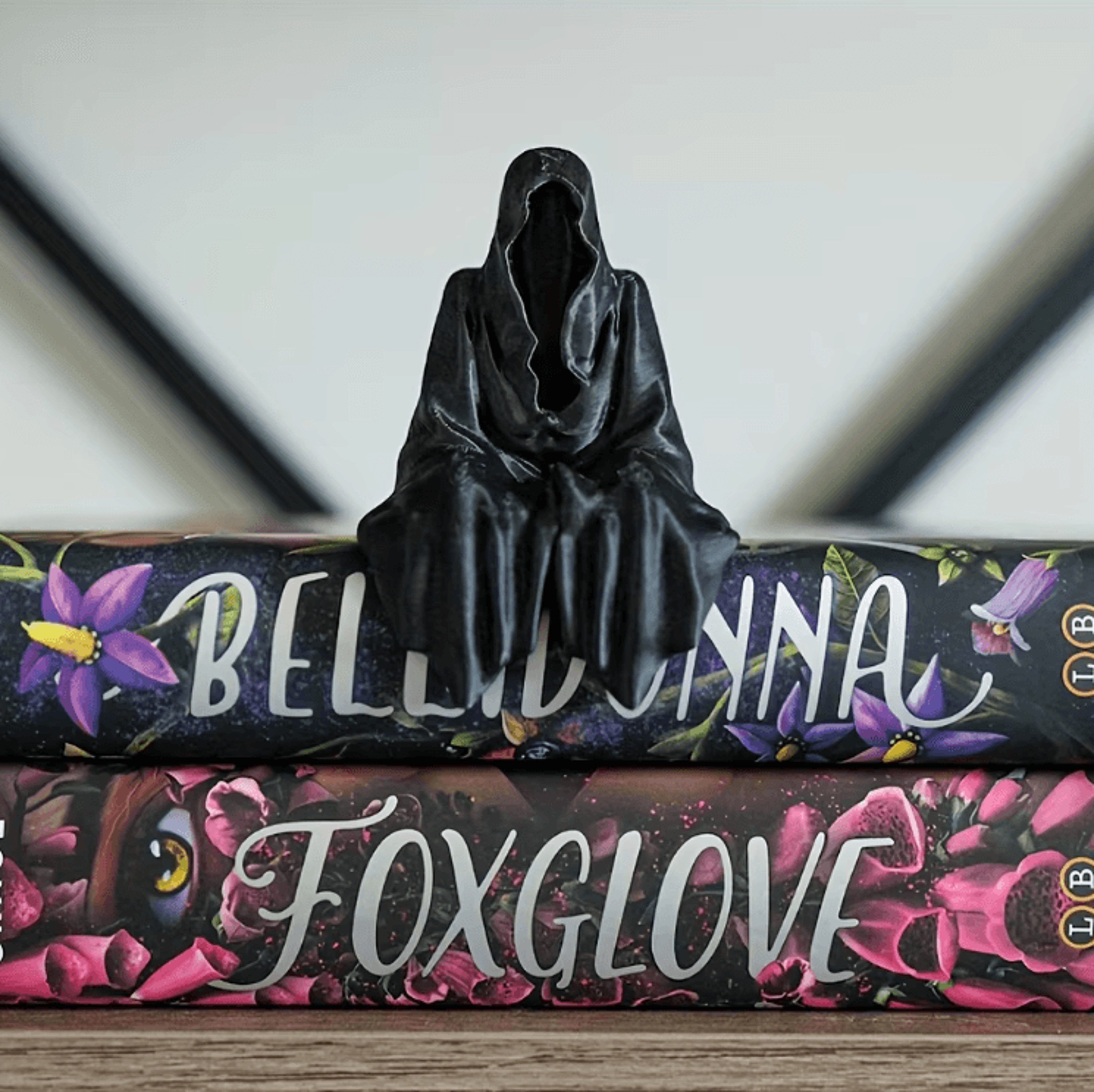 Gothic Hooded Cloaked Statue  3D Printed Dark Fantasy Desk  Shelf Decor 1