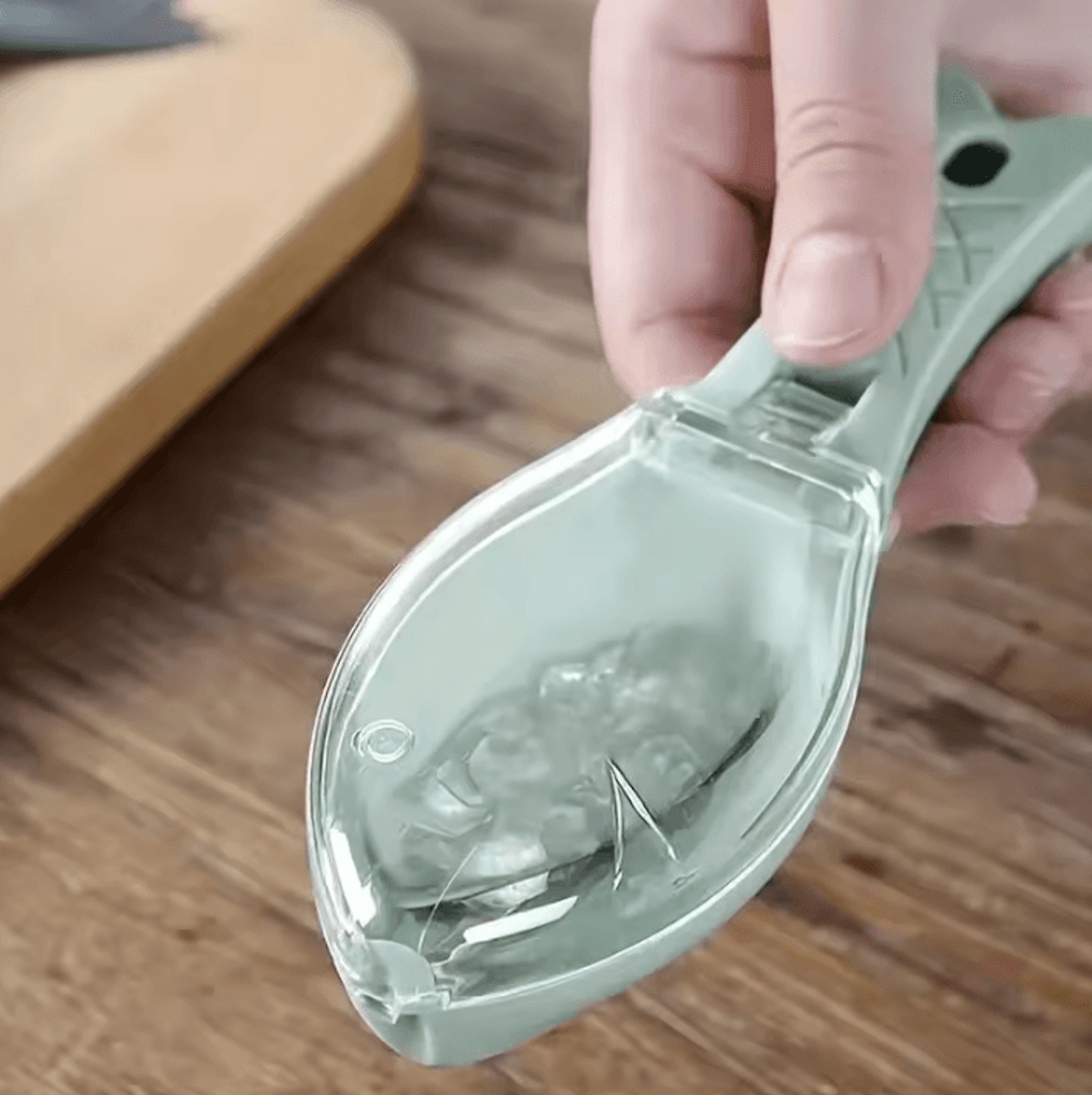 SwiftScale Fish Scraper Tool  Fast  Easy Fish Scale Remover 1