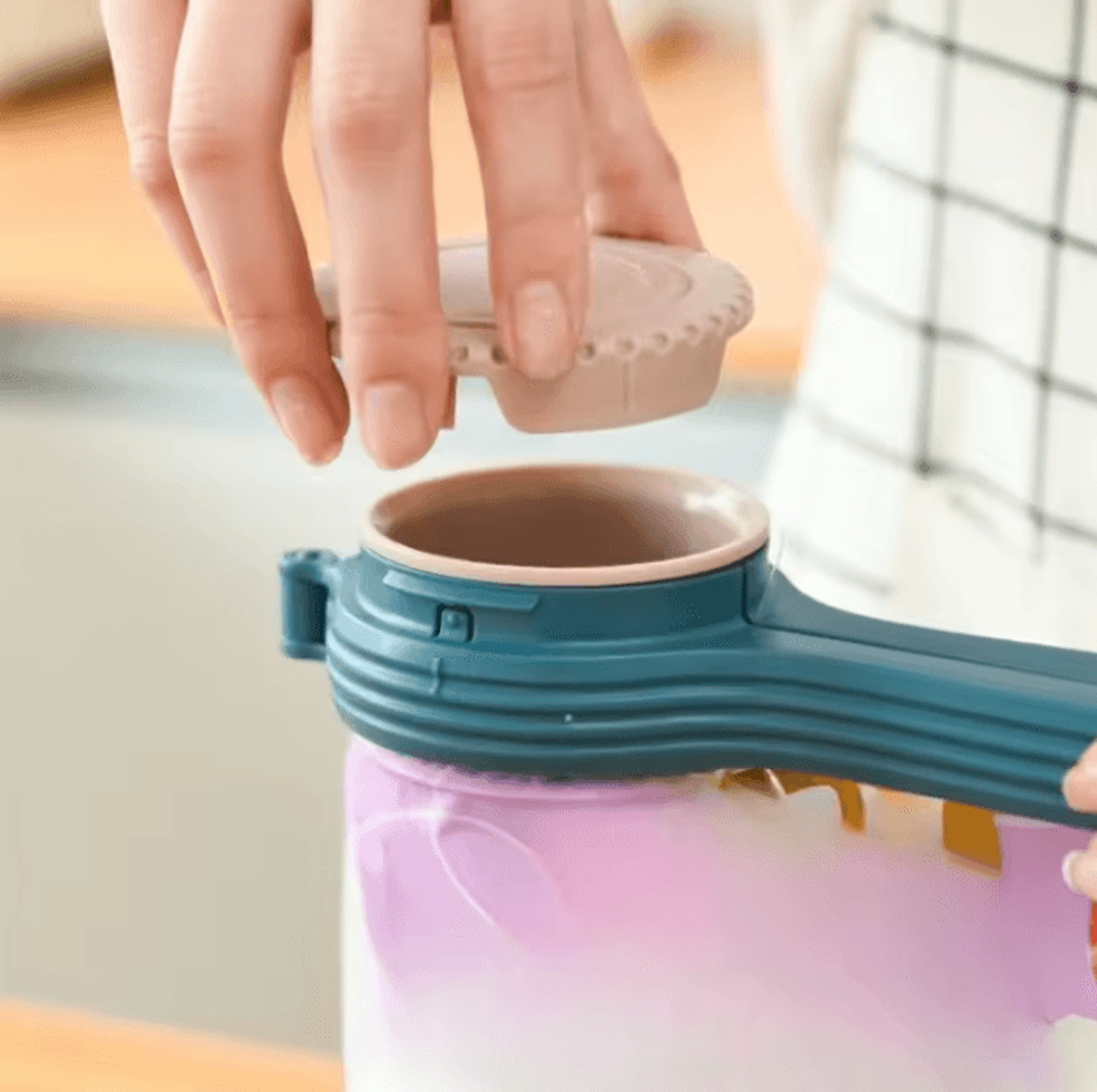 SealPour FreshKeeping Bag Clip 0
