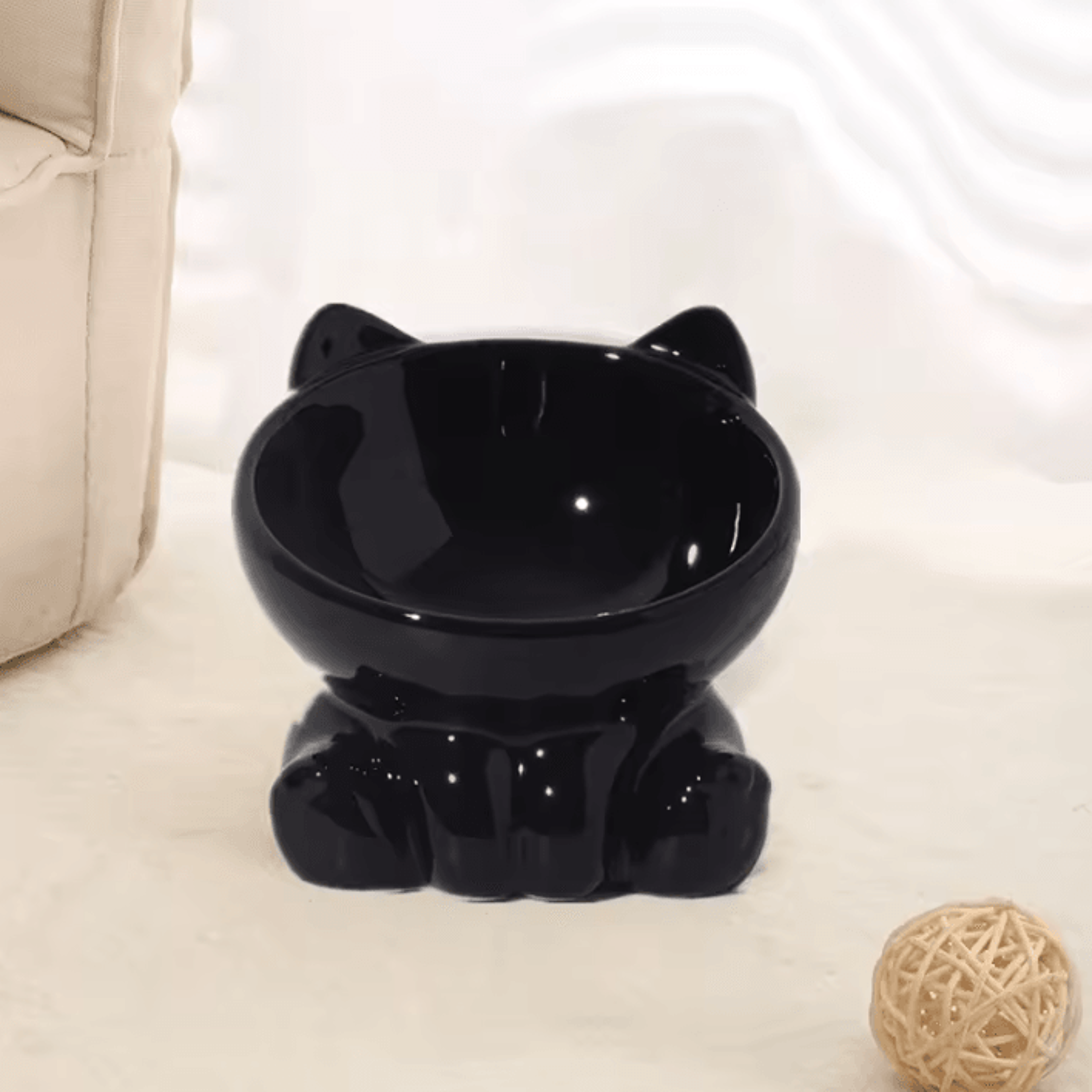 TiltEase Elevated Ceramic Pet Bowl 2