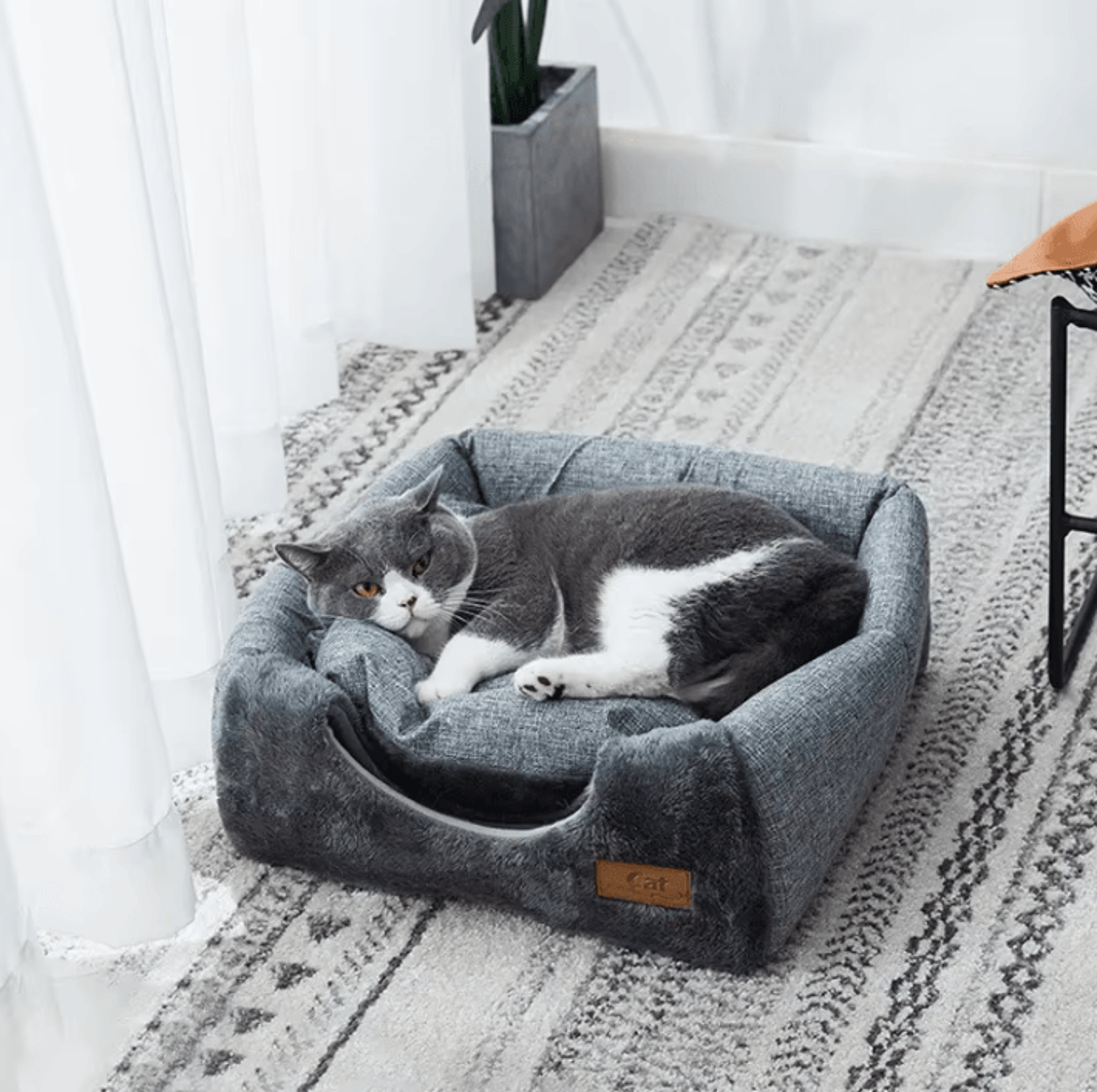 TriDream Cozy Triangle Cat Nest 2