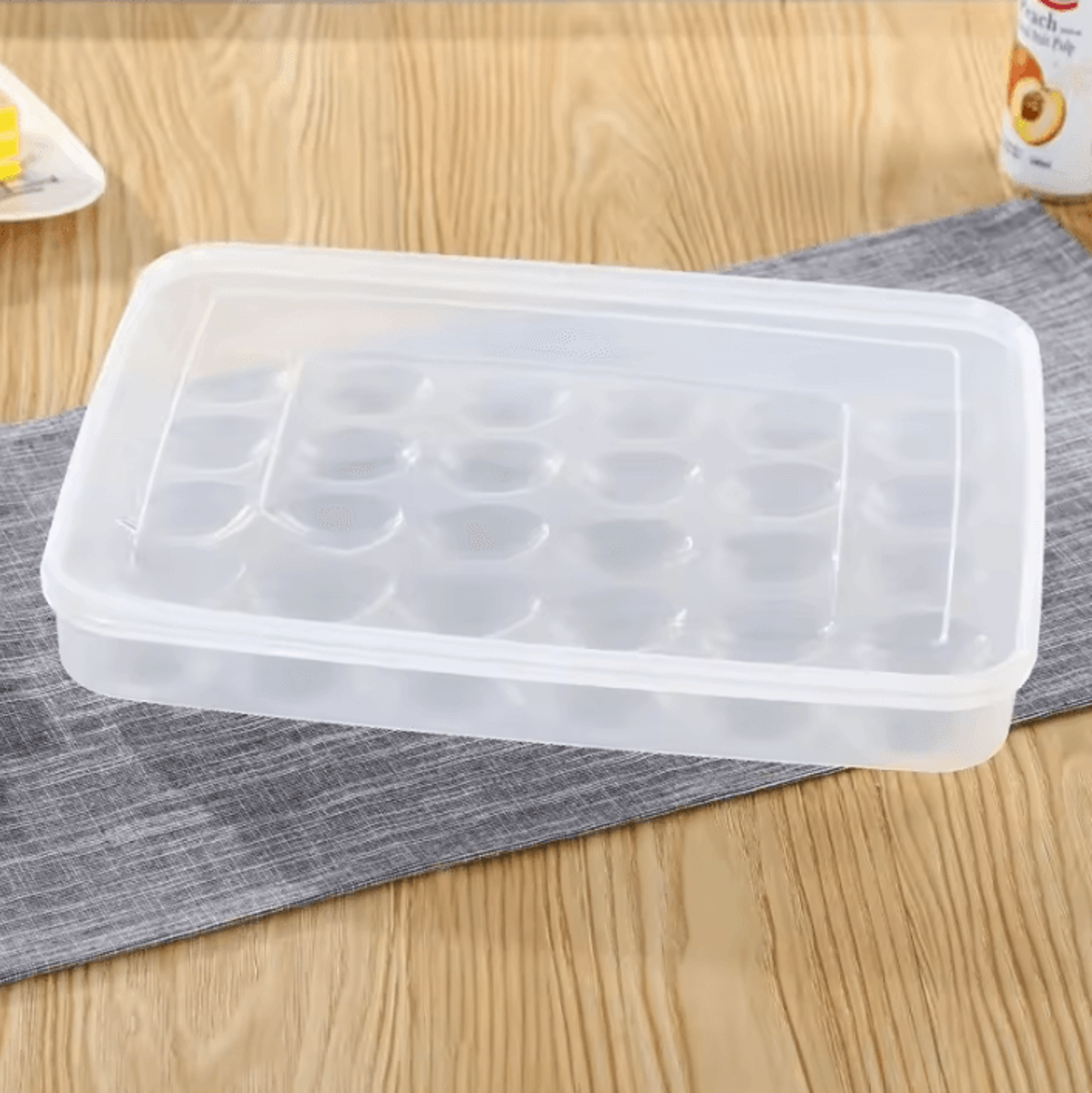 30Grid Egg Storage Container With Protective Lid For Refrigerator Organization 4