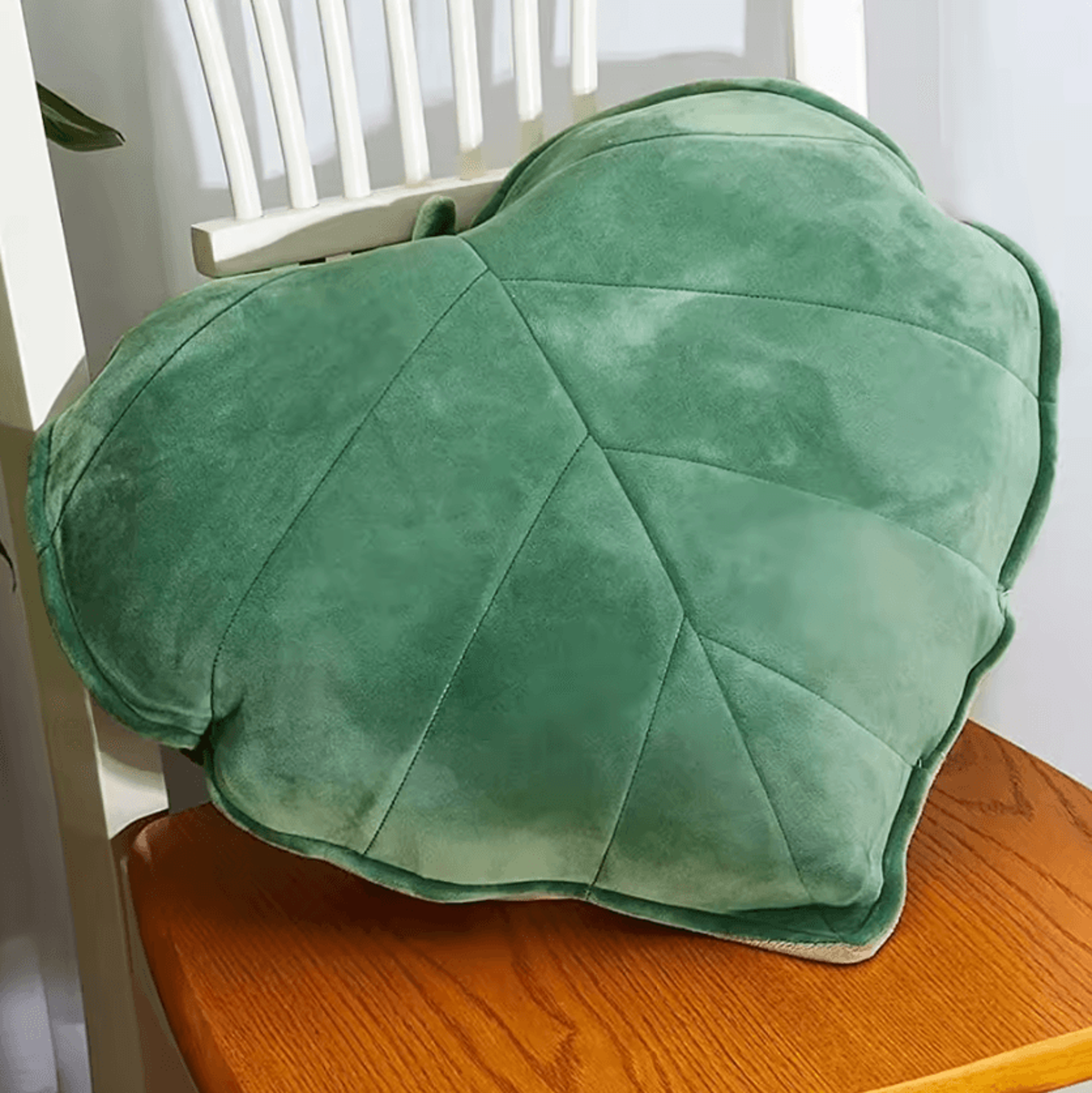 3D Leaf Throw Pillow Soft Plush Plant Shaped Decorative Cushion For Sofa Bed And Home Decor 4