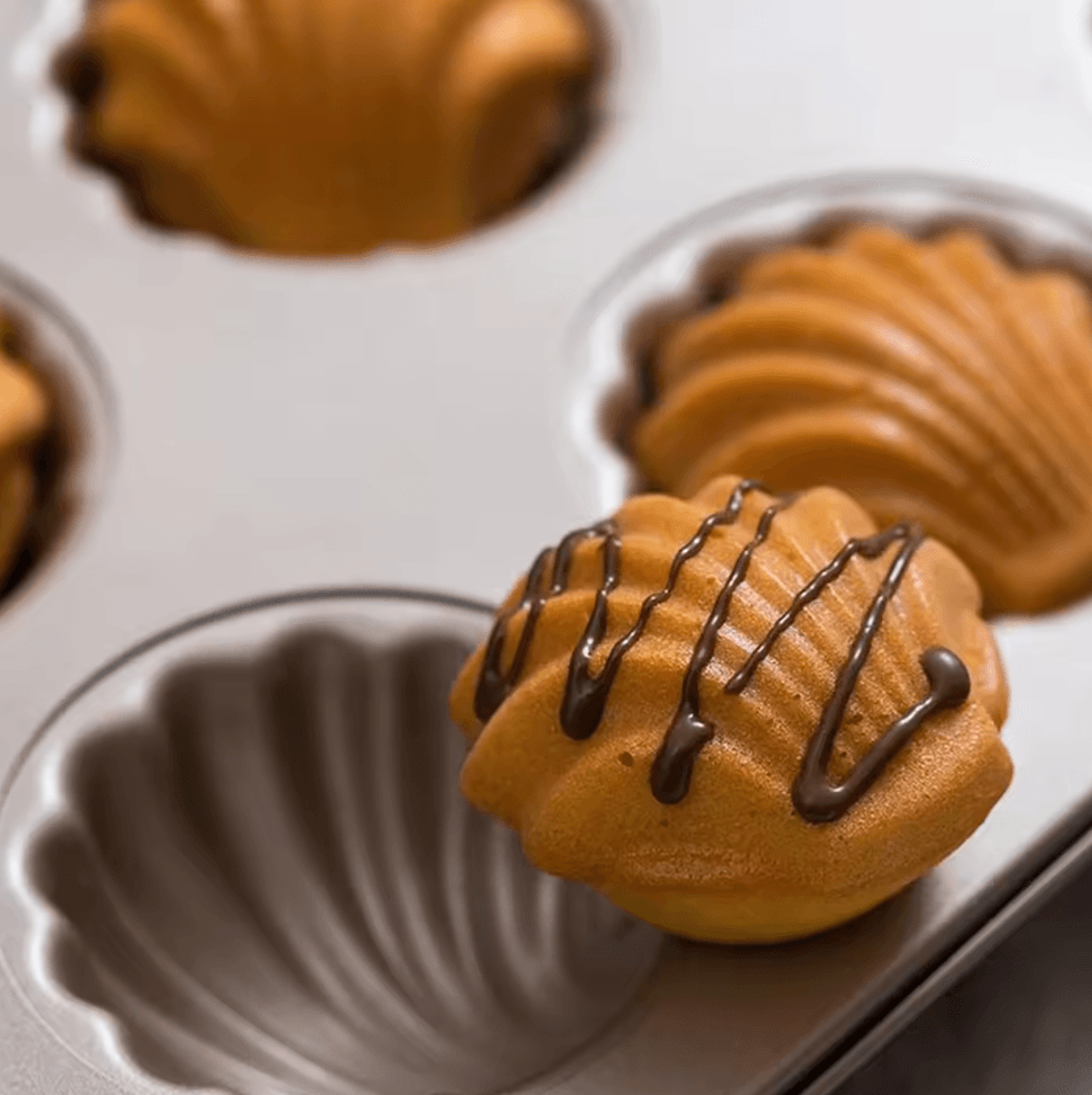 9 Cavity Madeleine Baking Pan Non Stick Carbon Steel Shell Cake Mold 1