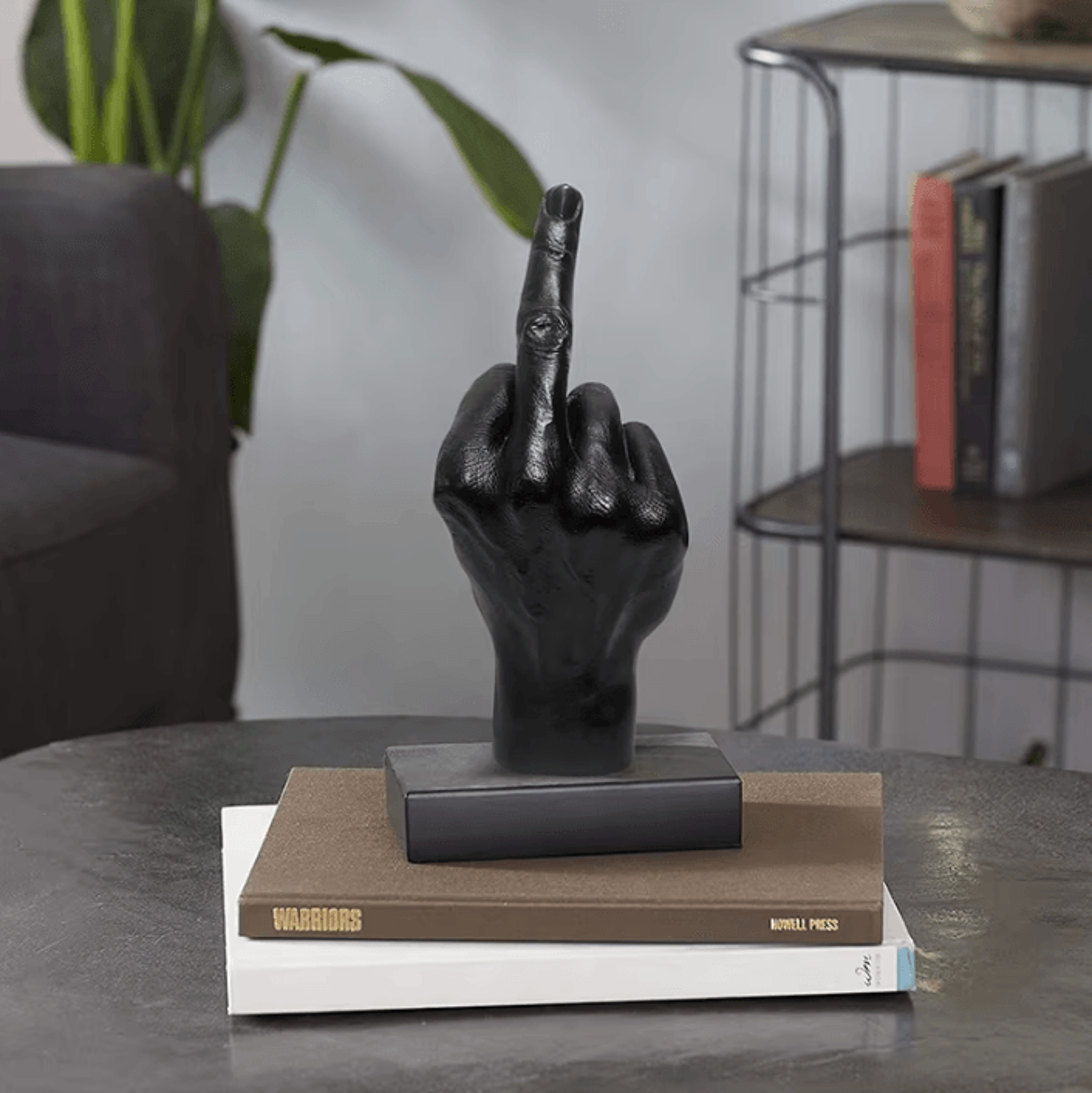 Funny Middle Finger Resin Statue Decorative Desktop Sculpture For Home Office And Novelty Decor 2