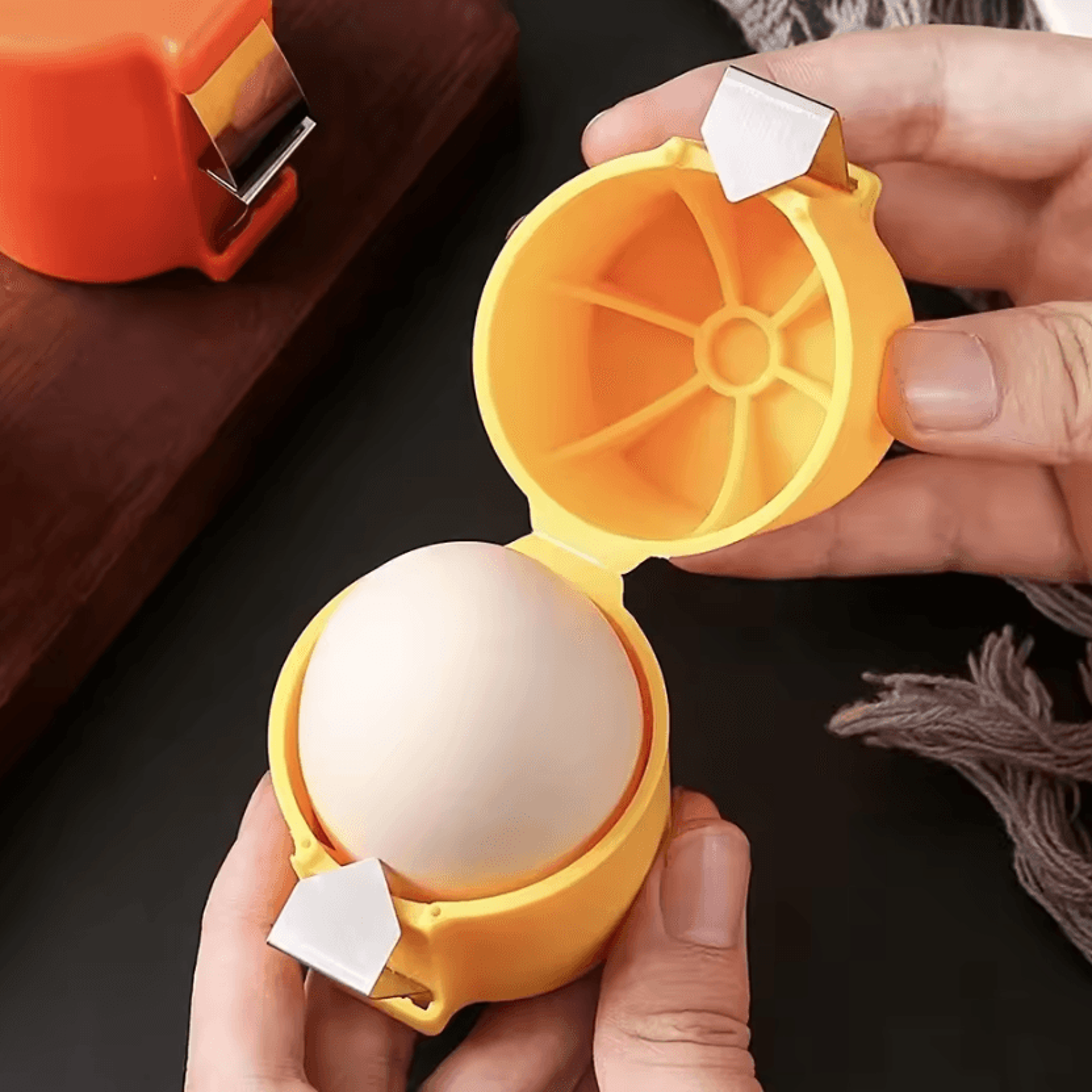 Portable Egg Cracker Tool Quick Egg Opener And Shell Remover Kitchen Gadget 0