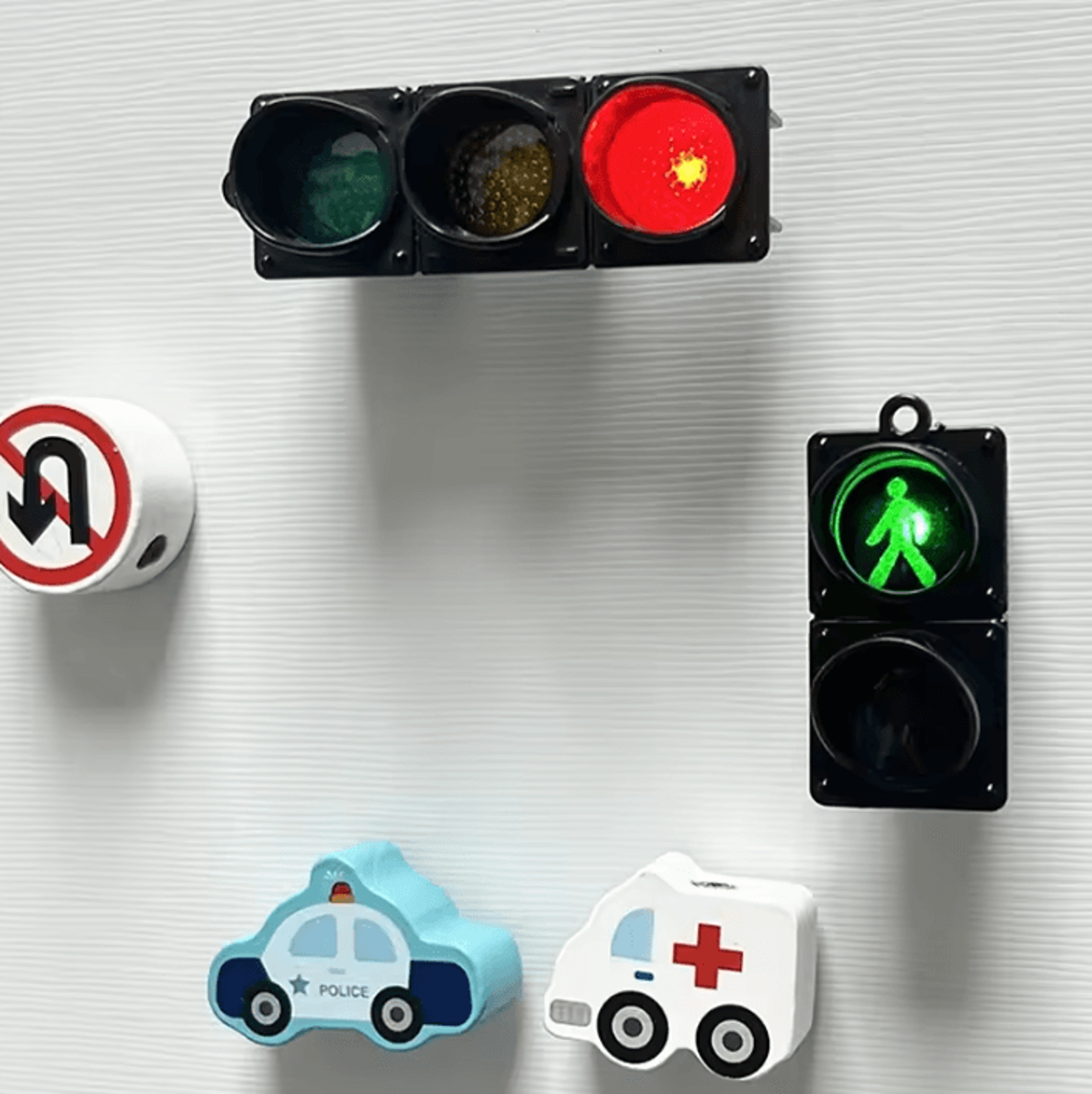 Mini Traffic Light Magnetic Refrigerator Magnet Decoration 4