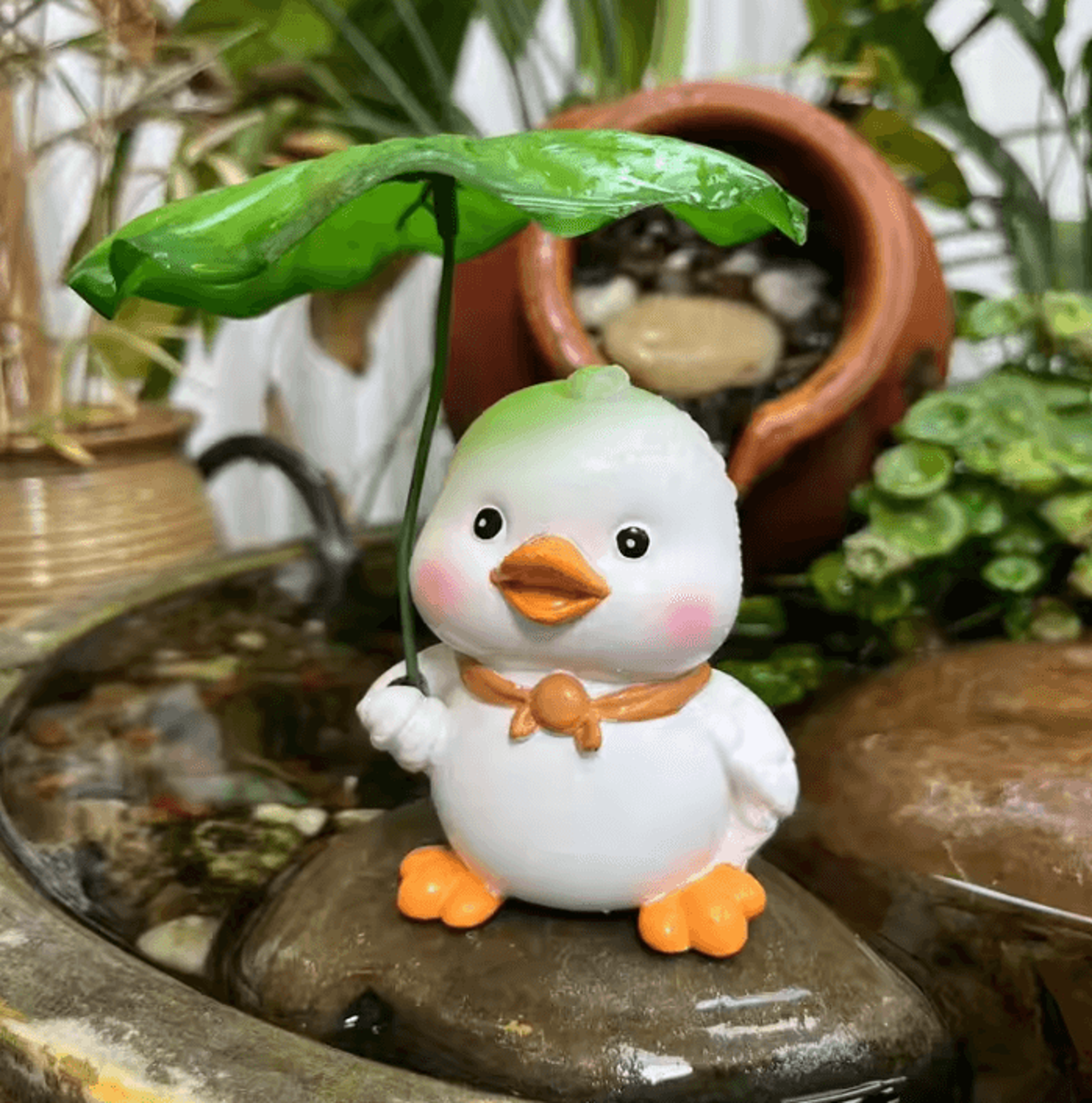 Cute Duck Garden Statue With Leaf Umbrella  Resin Outdoor Figurine For Patio Pond  Fairy Garden Dec 3