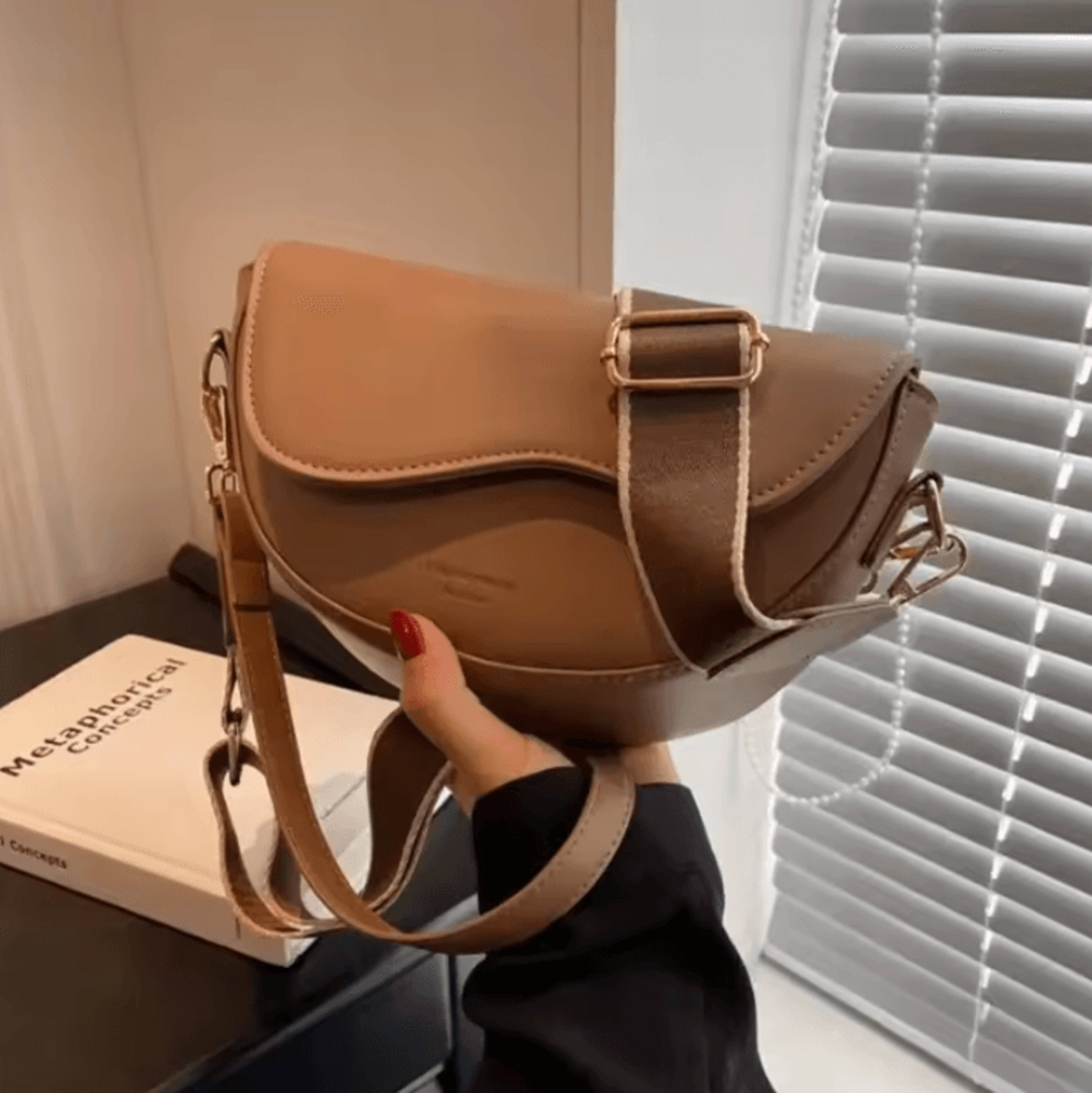 Vintage PU Leather Saddle Crossbody Bag  Wide Strap Shoulder Purse 6