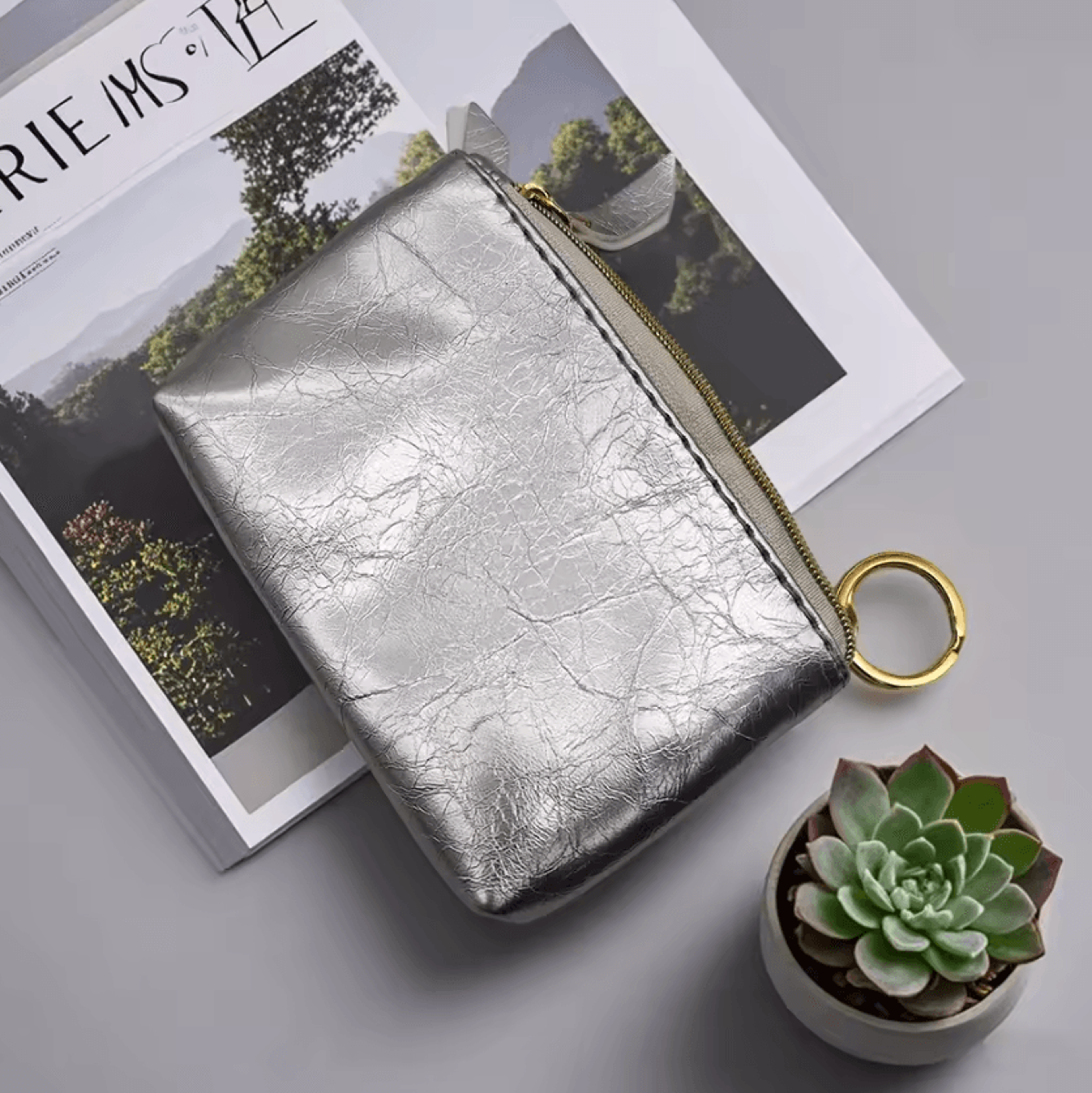 Cracked PU Leather Double Layer Wallet With Key Ring 1