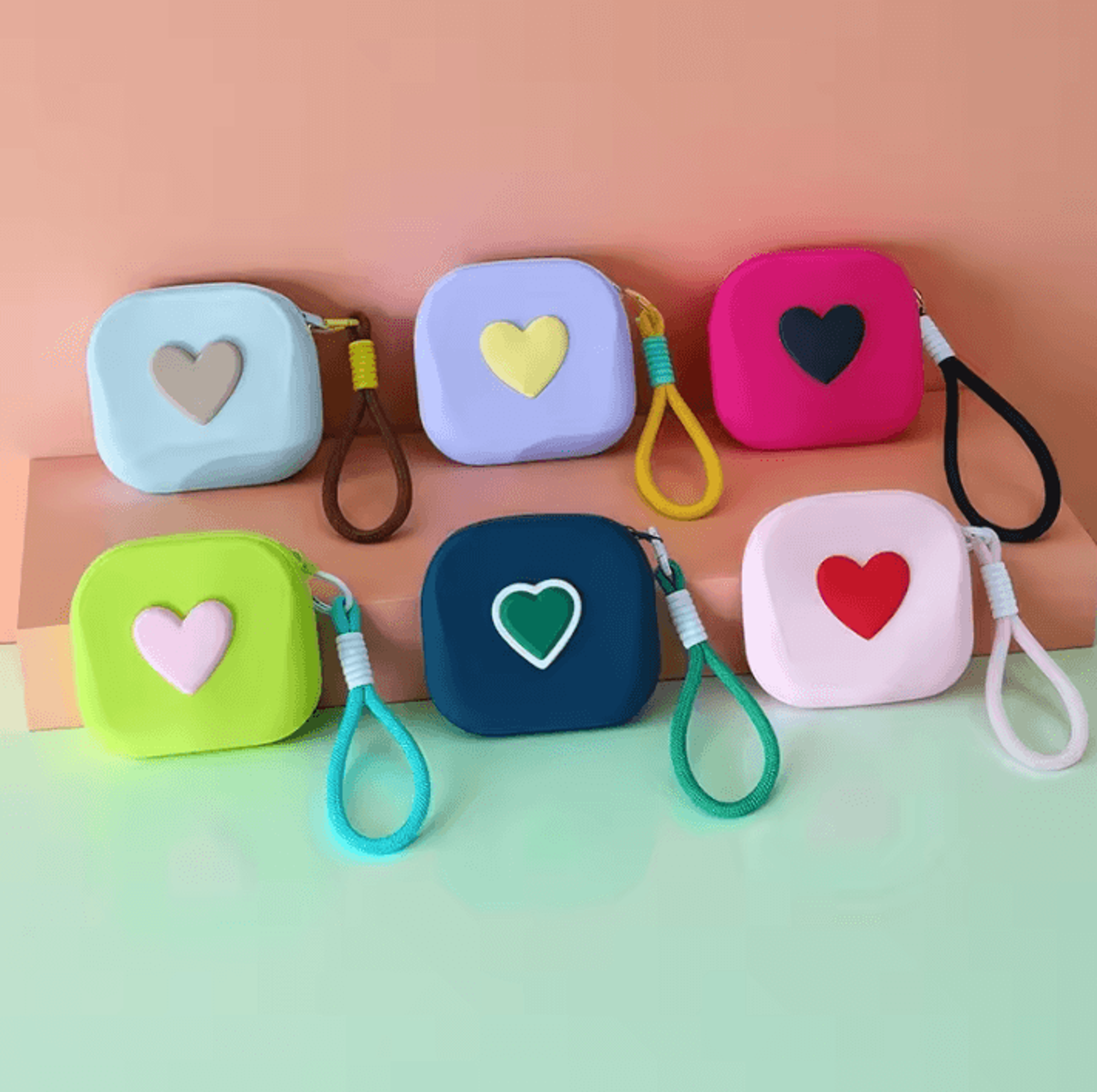 Heart Shaped Silicone Makeup Bag With Handle 1