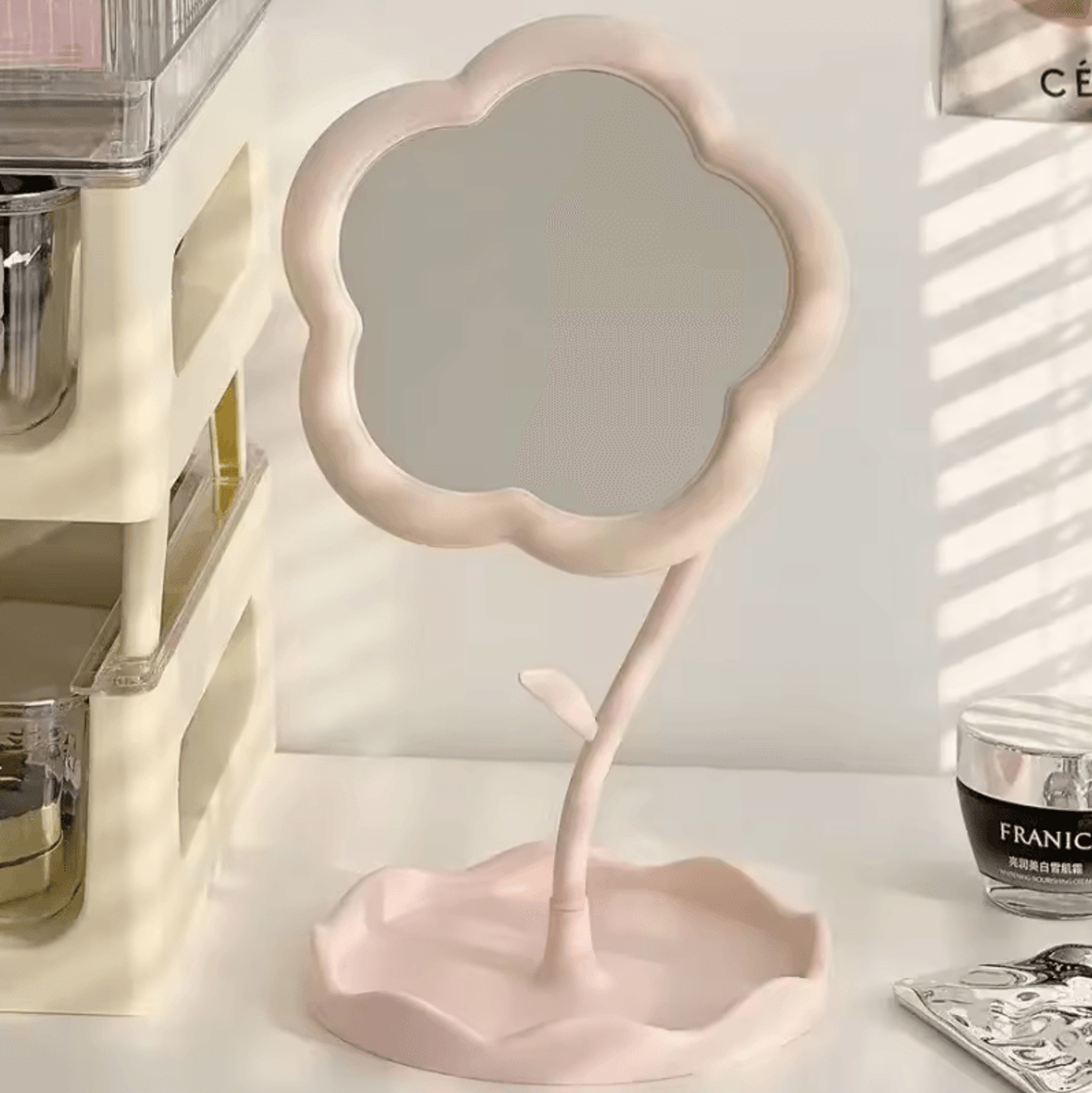 Cute Flower Shaped Desktop Vanity Mirror 5