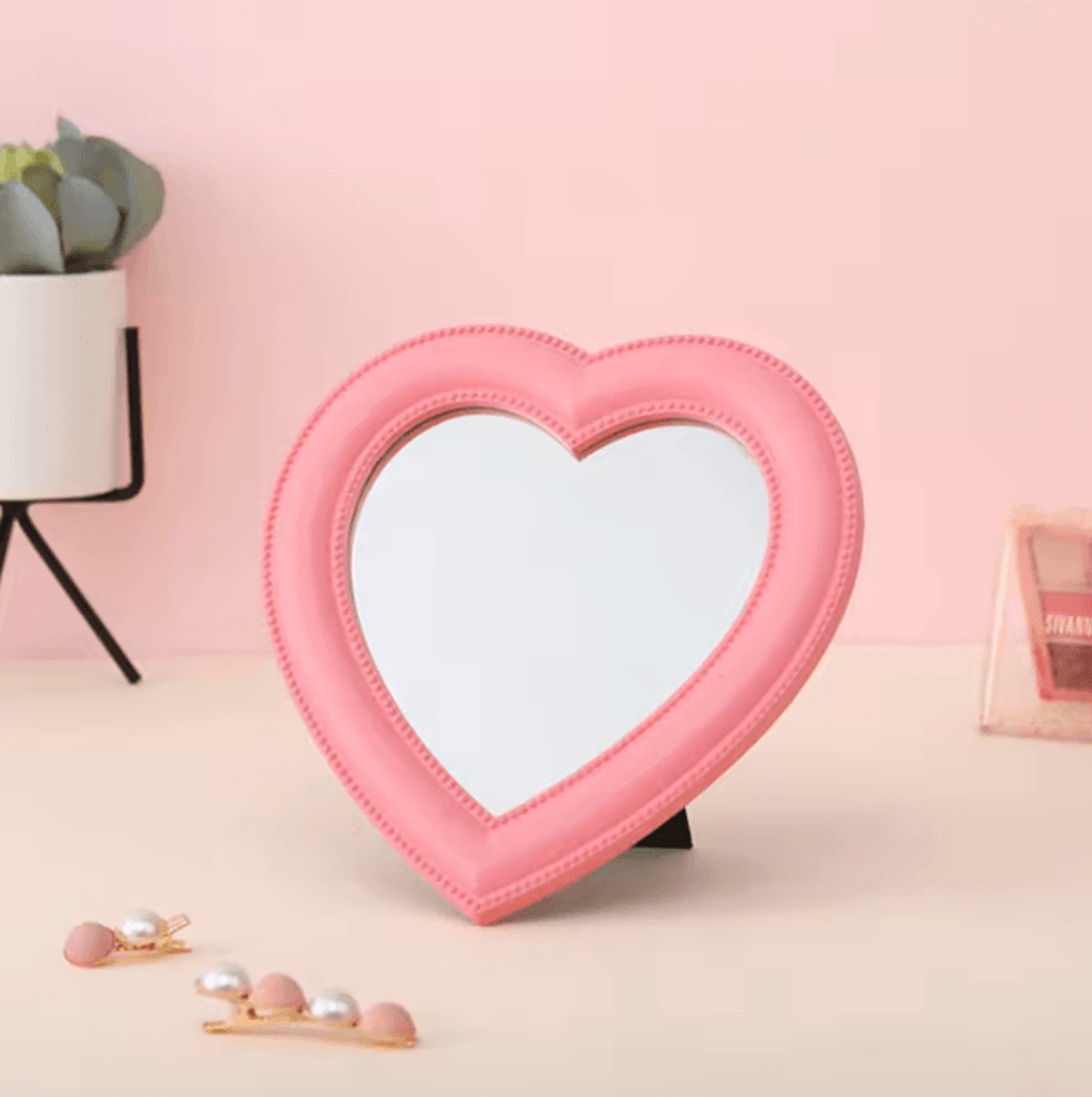 Cute Heart Shaped Makeup Mirror Decorative Desktop Vanity Mirror 5