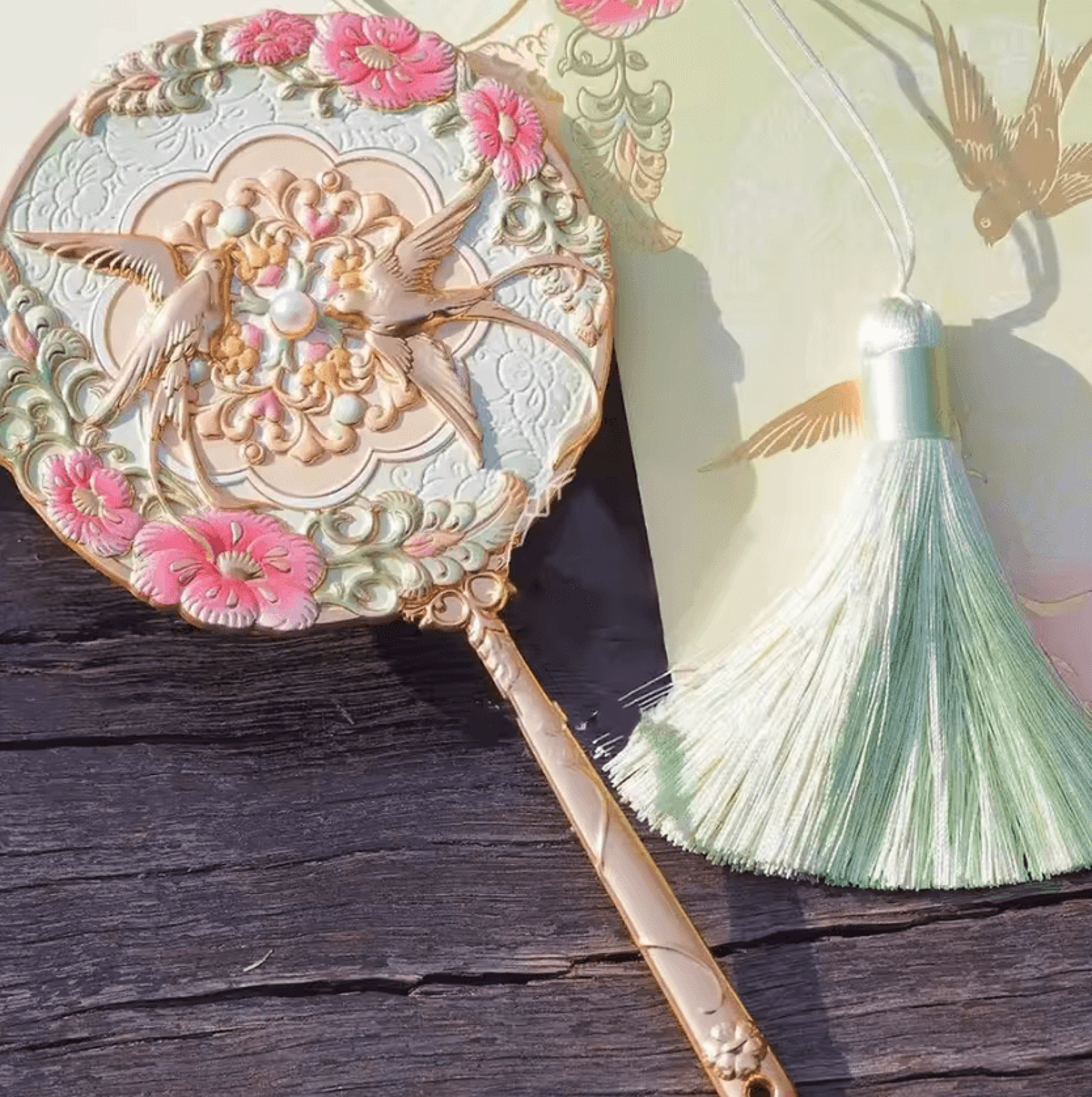 Vintage Chinese Style Princess Handheld Makeup Mirror 1