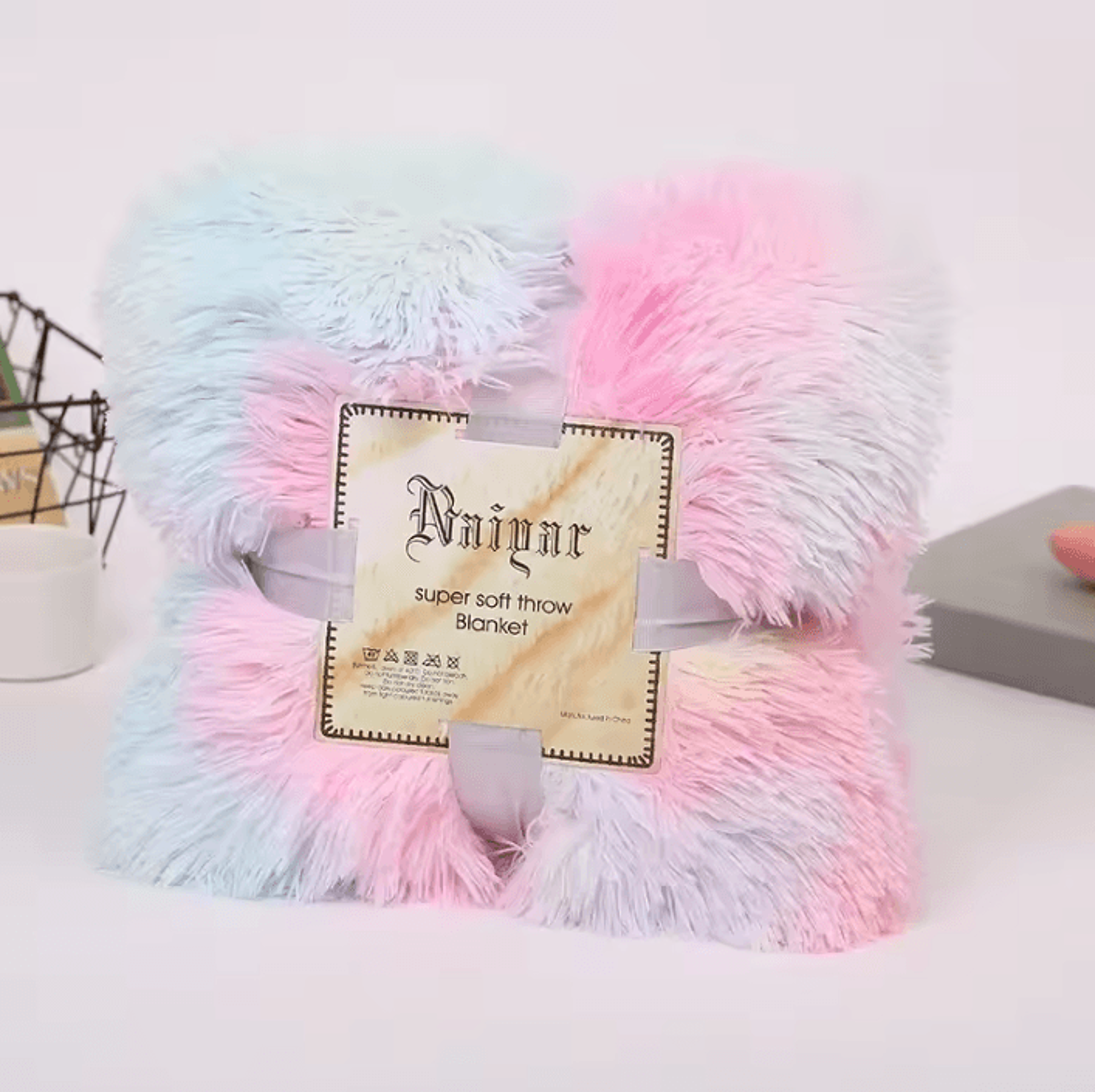 Super Soft Shaggy Faux Fur Throw Blanket 6