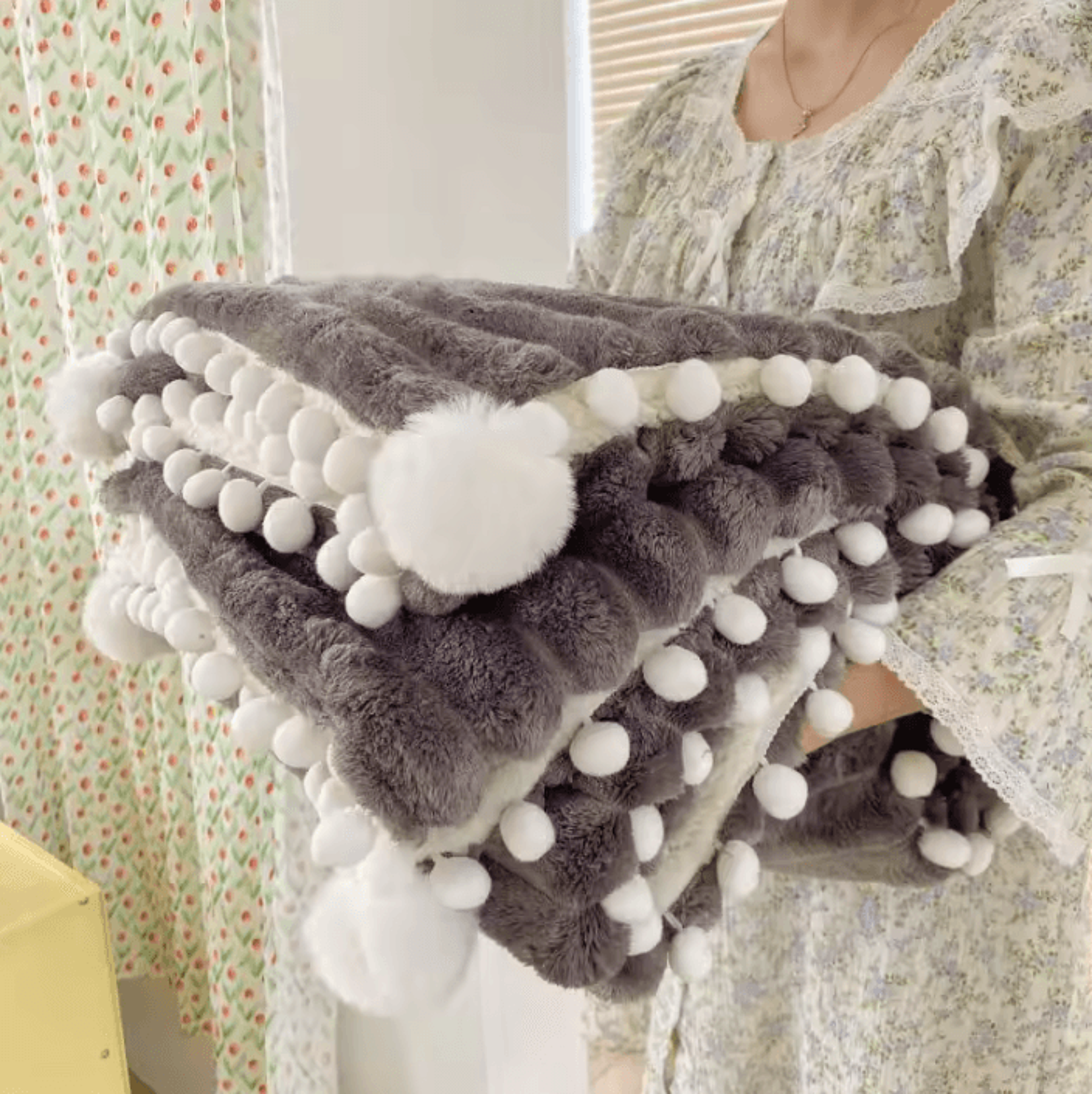 Double Sided Lamb Fleece Throw Blanket 2