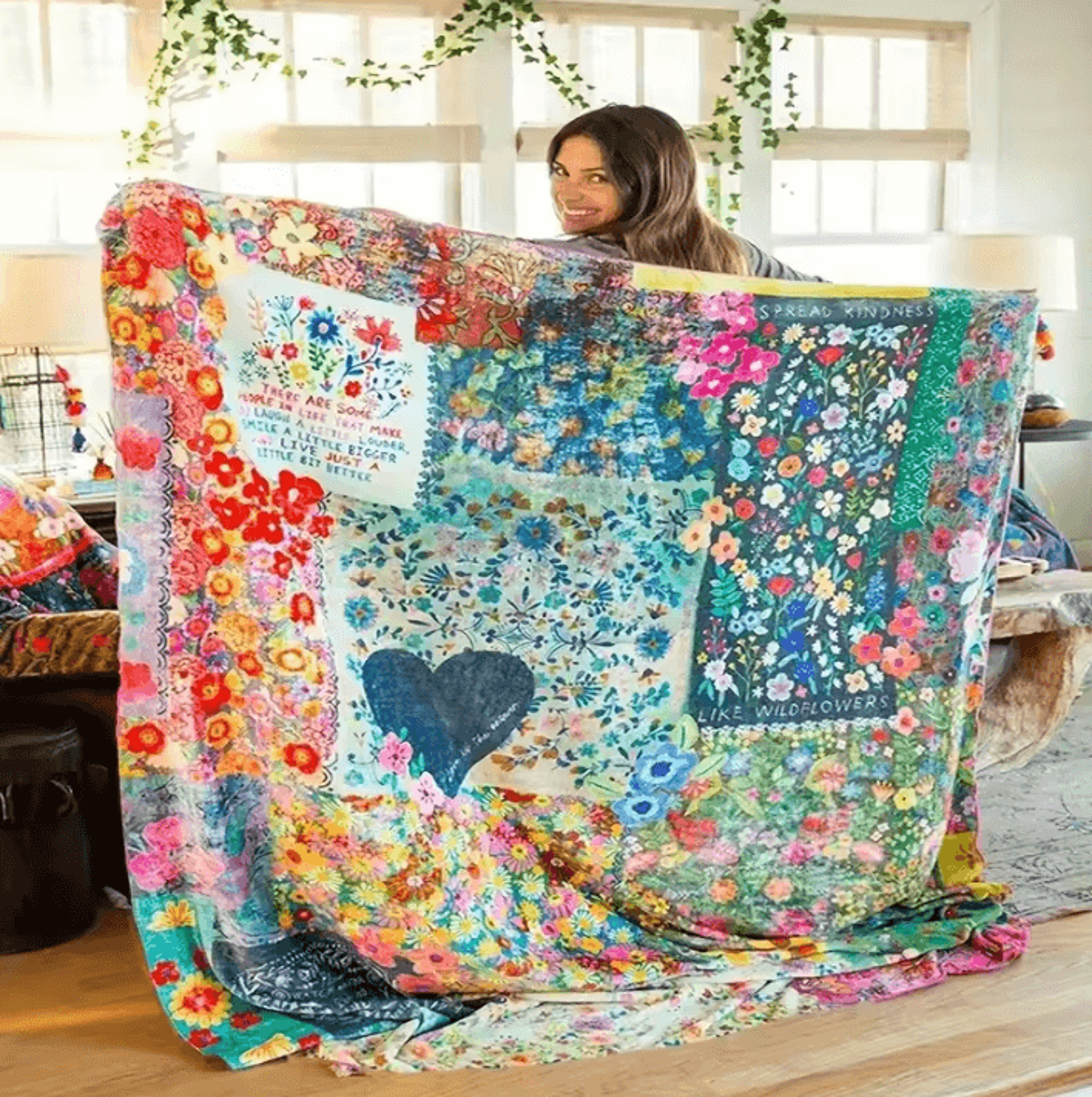 Heart Print Soft Flannel Throw Blanket 0