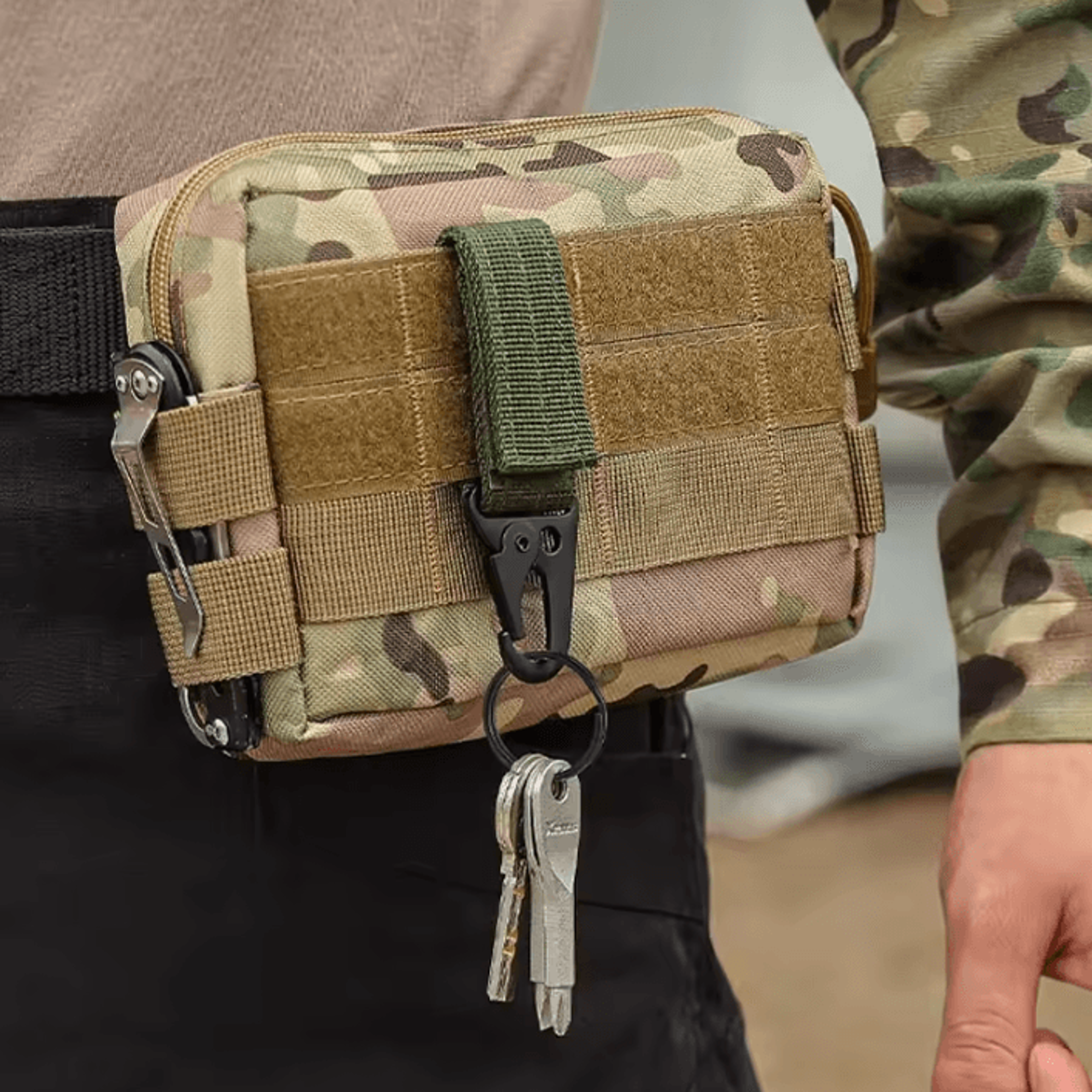High Strength Nylon MOLLE Carabiner Key Hook 1
