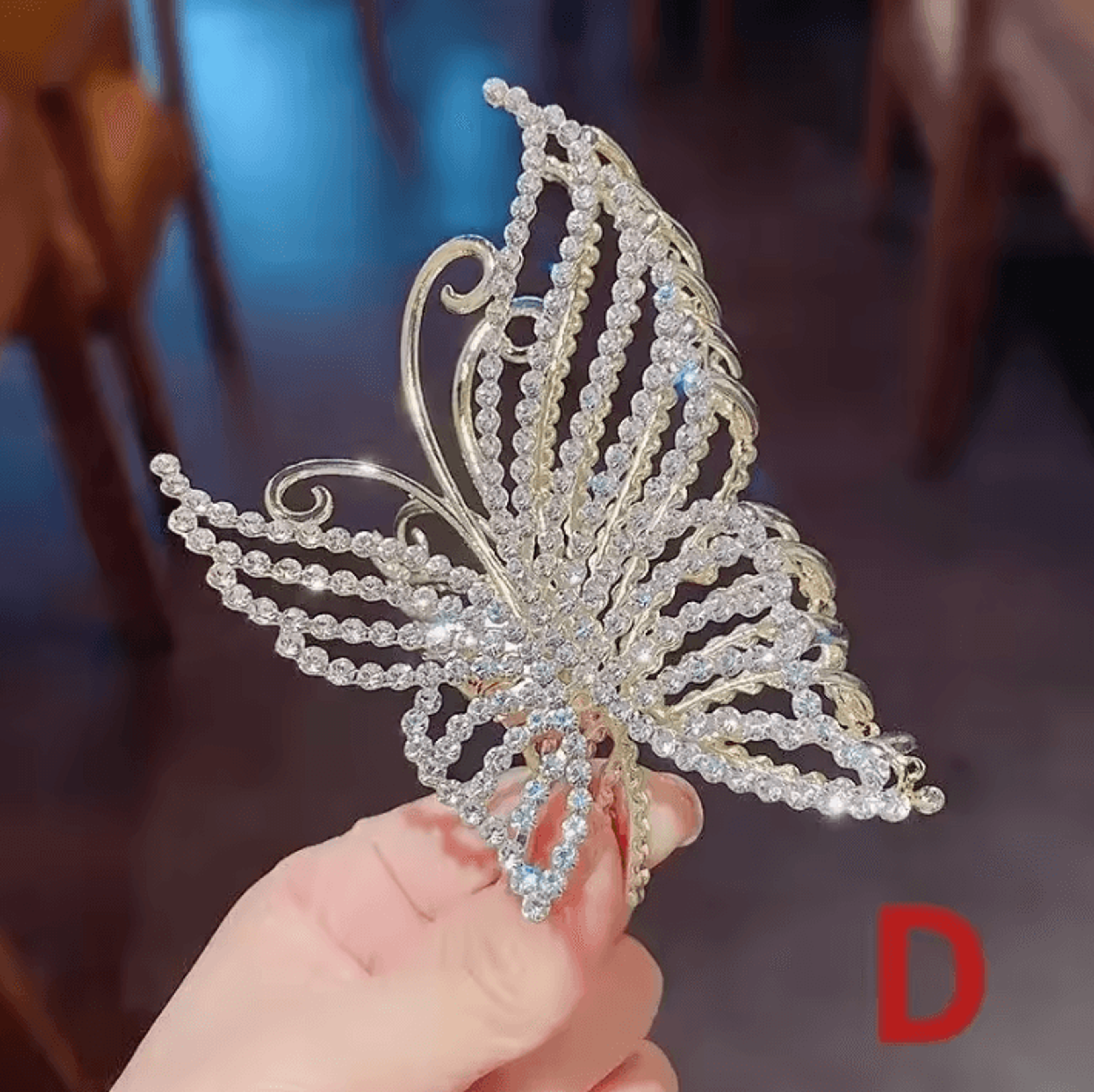 Rhinestone Butterfly Hair Claw With Elegant Pearl Accents 3
