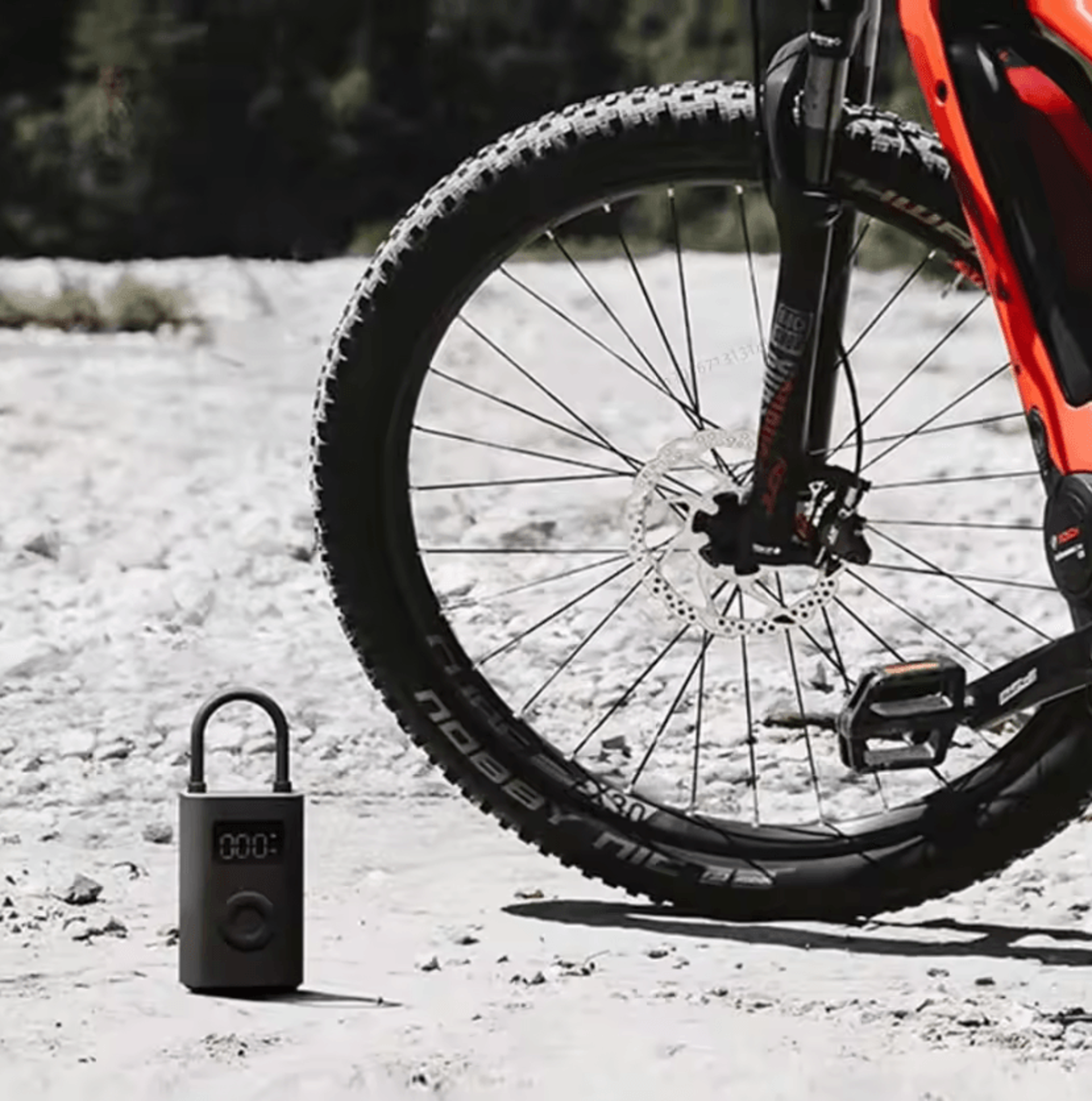 Xiaomi Mijia Portable Electric Air Compressor 2 150PSI Tire Inflator 2
