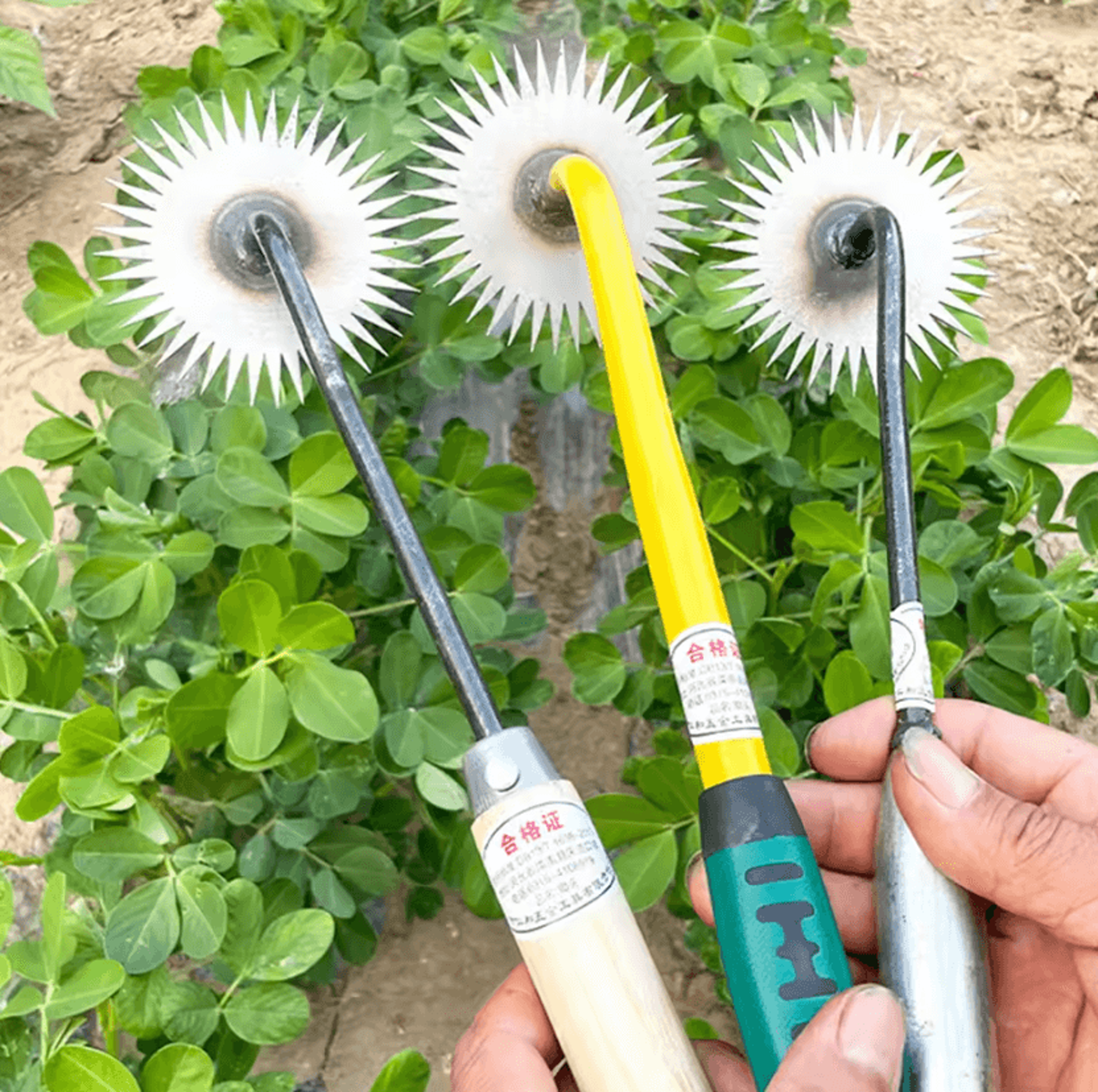 SunClaw Multifunction Manual Weed Remover Hoe 1