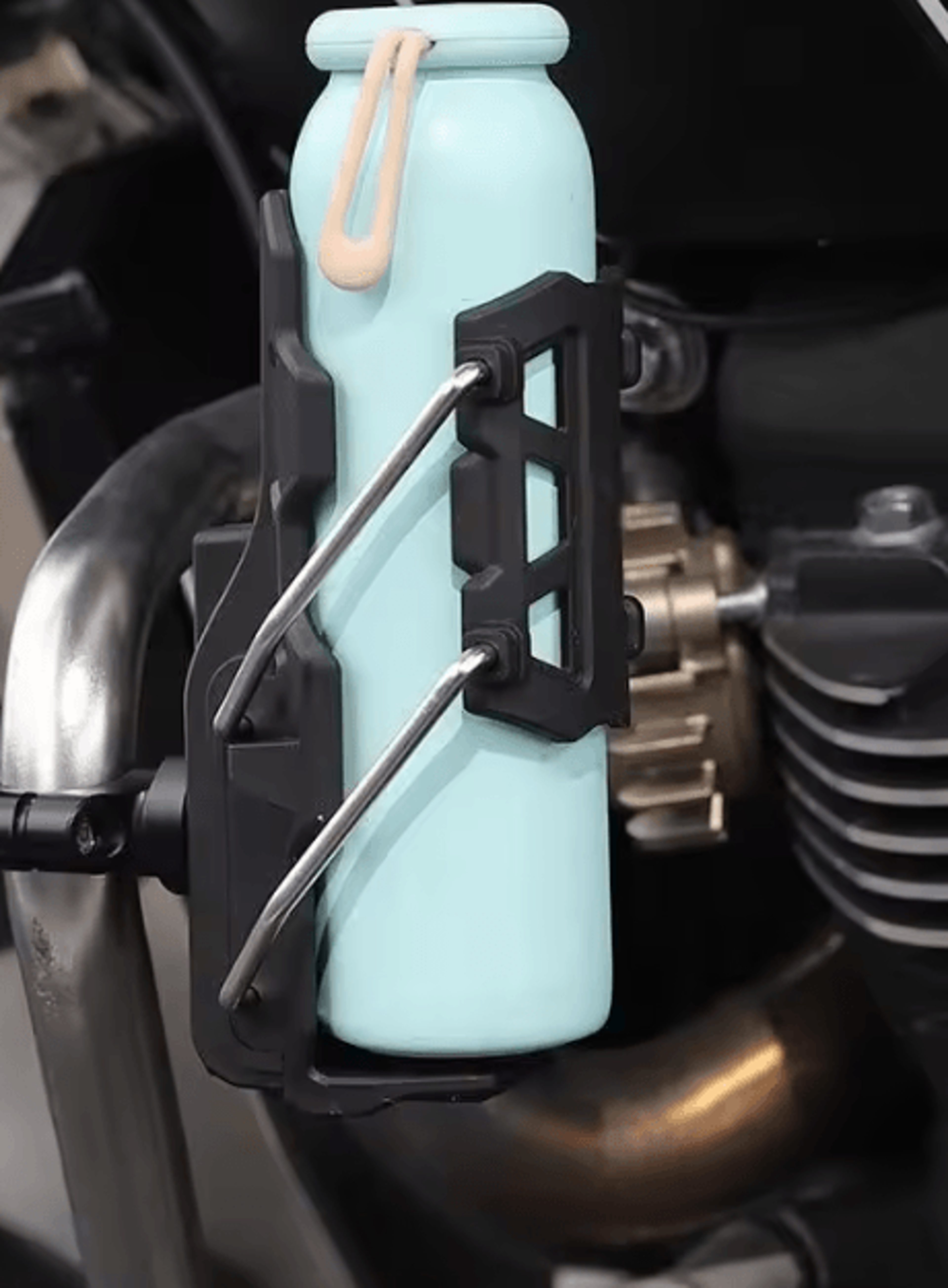 ridegrip 360° adjustable handlebar water bottle holder for bikes and motorcycles