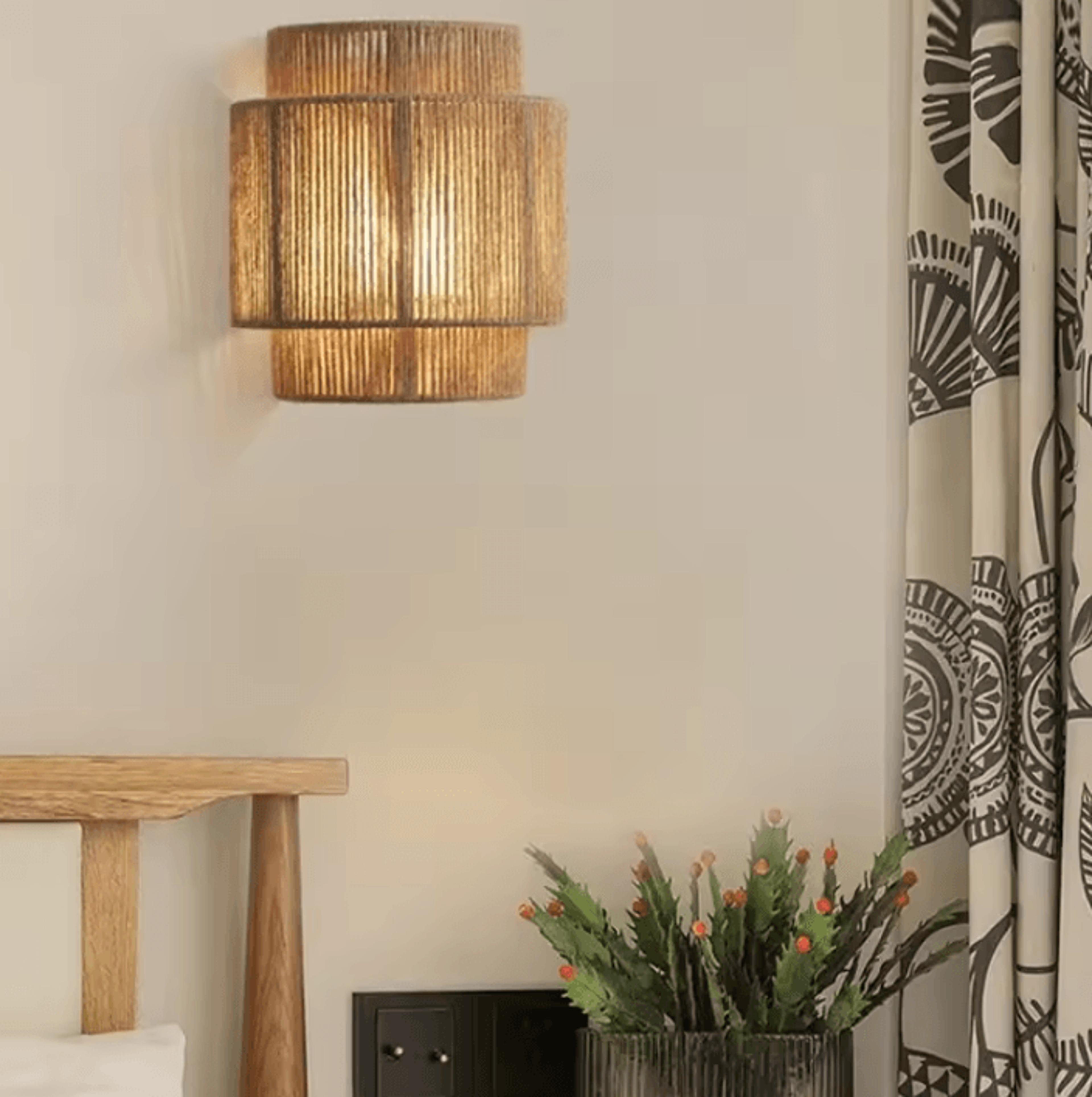 Japanese Bamboo Rattan Wall Sconce Vintage Hemp Rope LED Bedside Lamp For Bedroom And Living Room 3