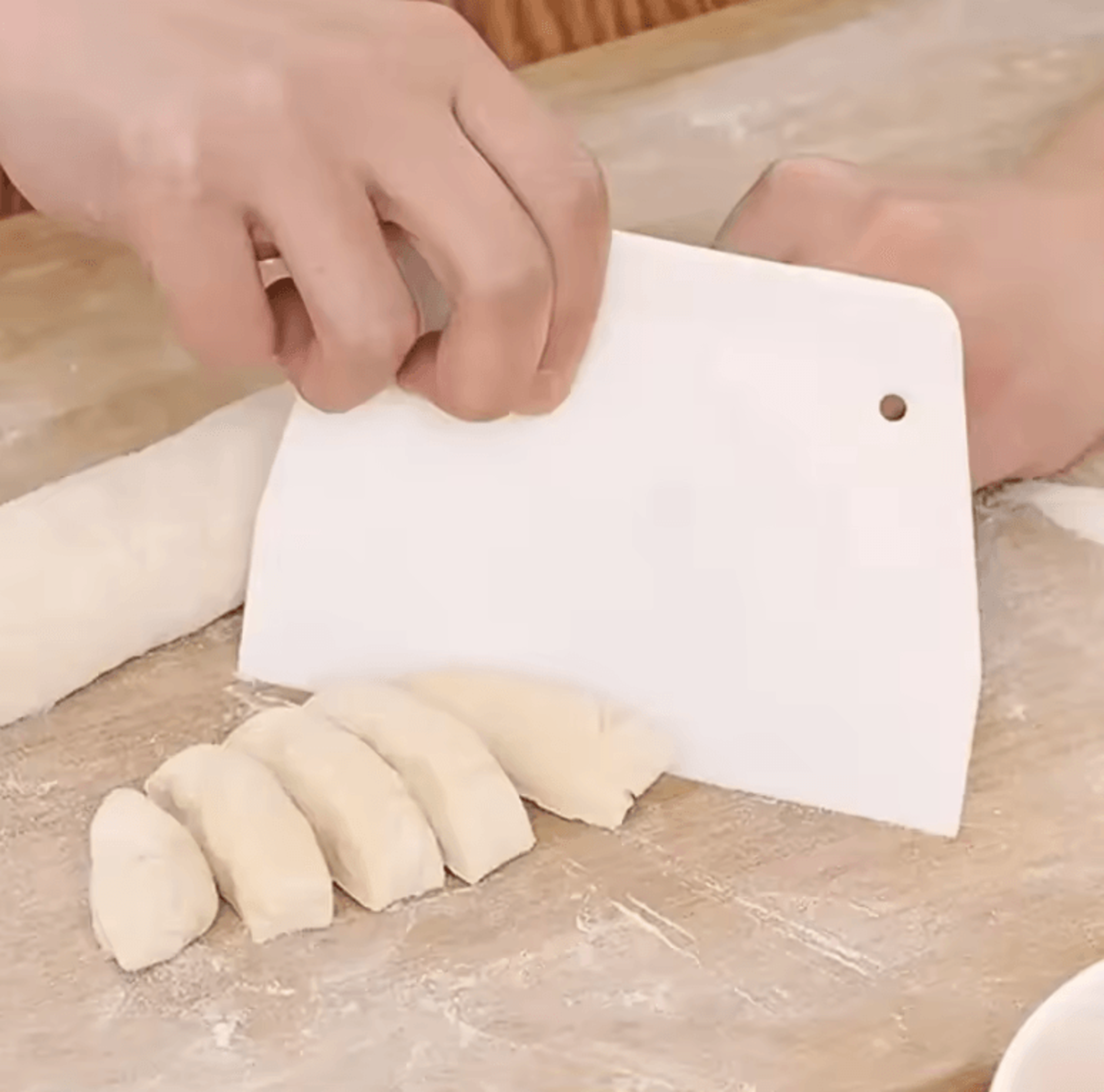 Multipurpose Dough Cutter Bowl Scraper  Multipurpose Pastry Tool And Kitchen Baking Spatula 1