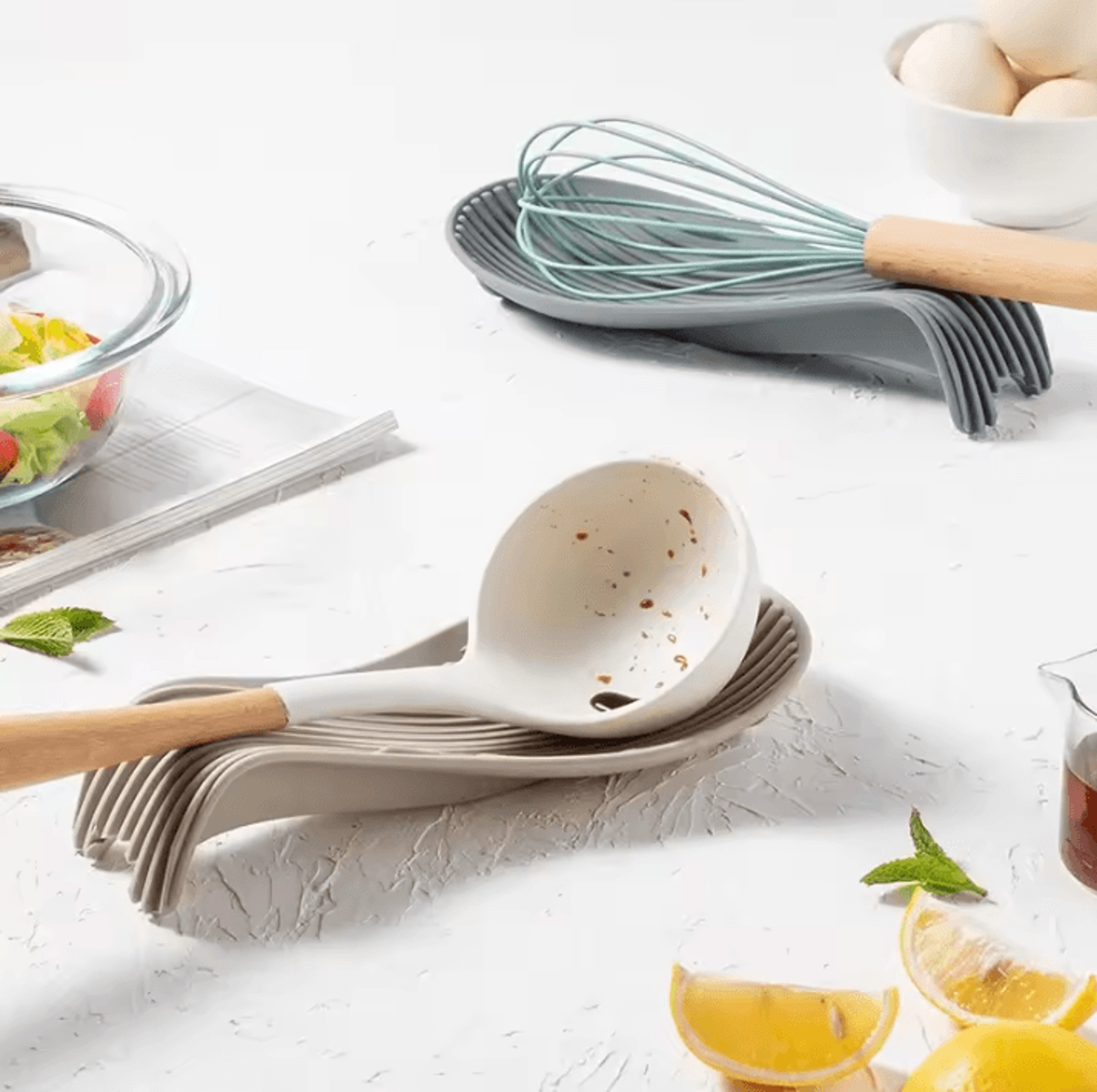 14 Pcs Silicone Spoon Holder  Heat Resistant Kitchen Placemat  Insulated Cutlery Holder Tool Set 1