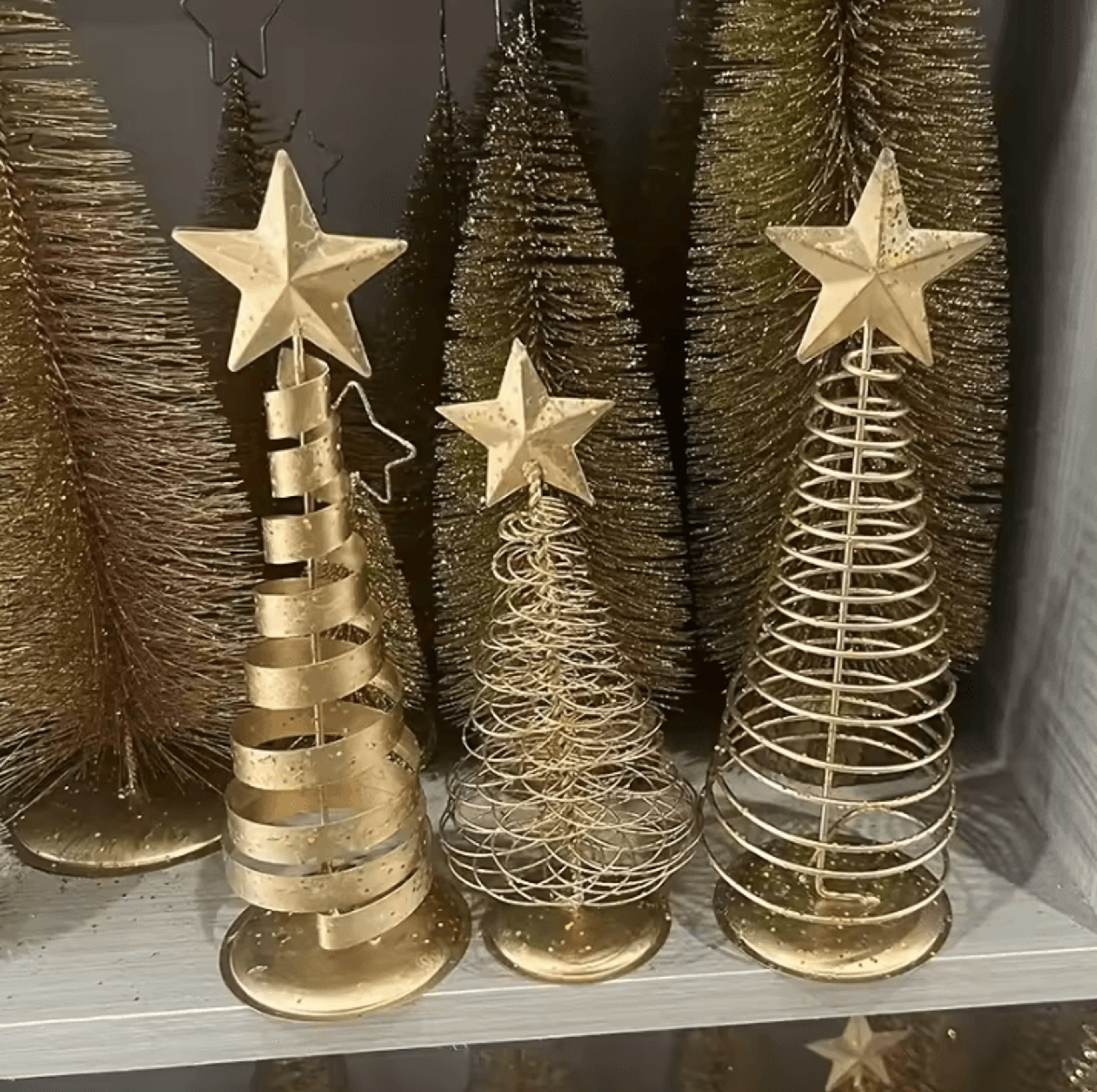 Iron Christmas Tree Ornament Golden Holiday Home Decoration Festive Tabletop Xmas Figurine 1